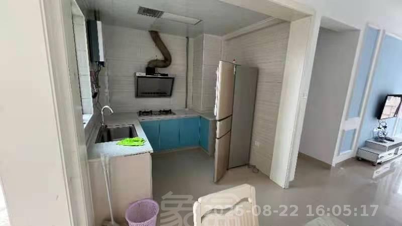 东部美的城  3室2厅2卫   1900.00元/月室内图