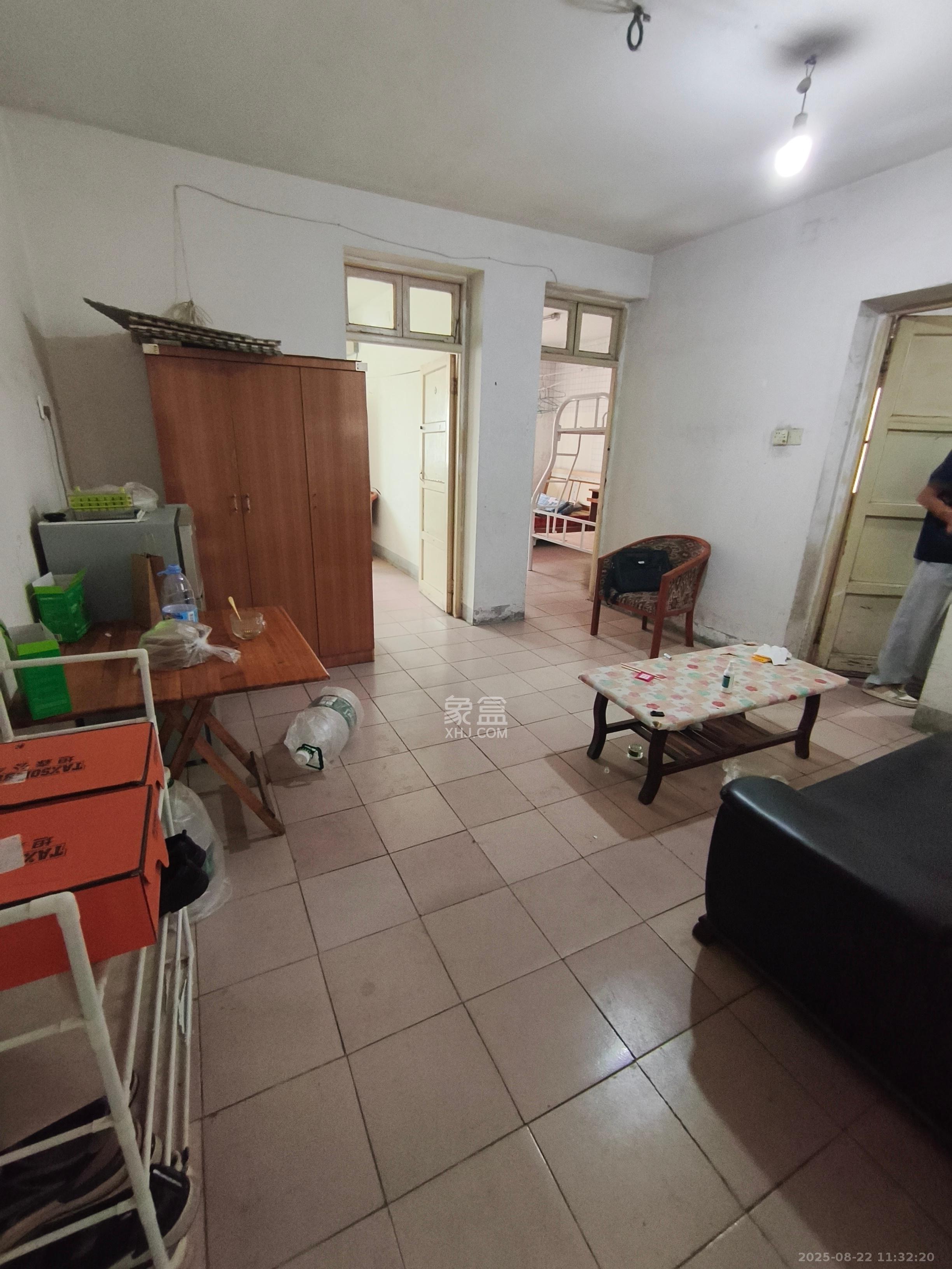 砂子塘社区 3室2厅2卫 2000.0元/月 砂子塘社区 3室2厅2卫 2000.0元/月室内图