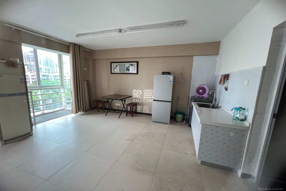 都市先锋  2室1厅1卫    2000.0元/月 都市先锋  2室1厅1卫    2000.0元/月室内图