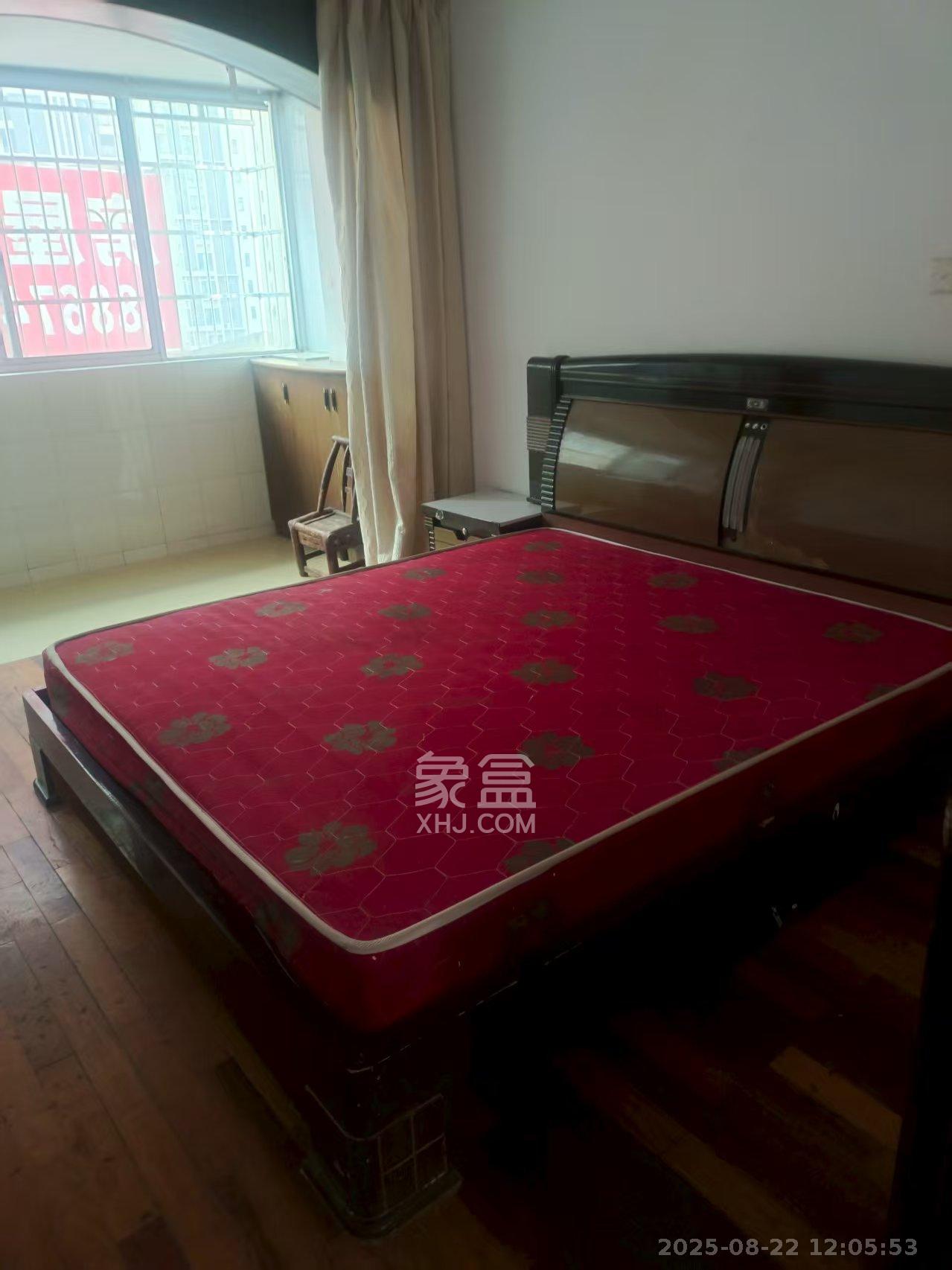 茶叶大市场“山水茗园” 2室2厅1卫 900.0元/月 茶叶大市场“山水茗园” 2室2厅1卫 900.0元/月室内图