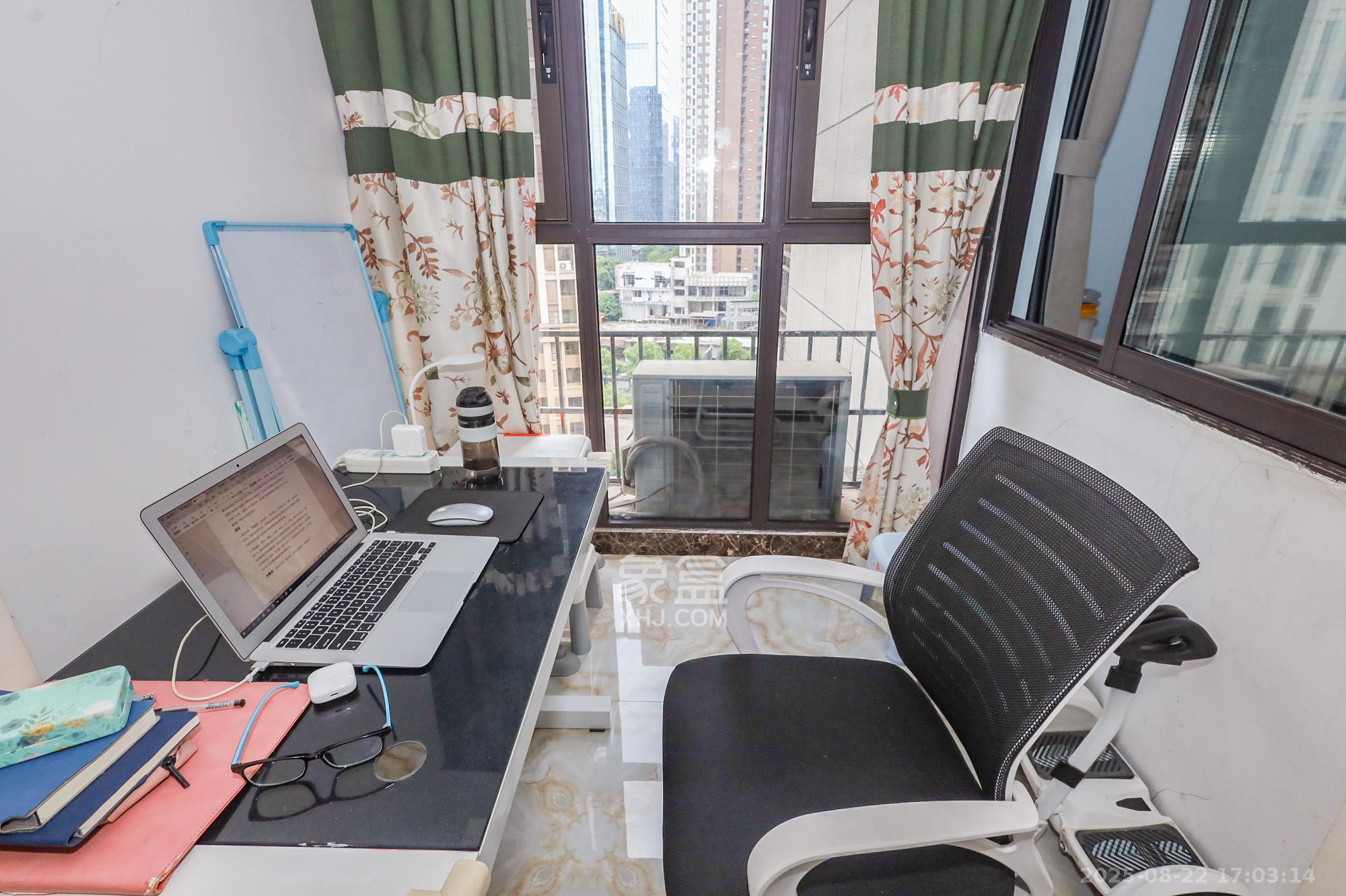 南山雍江汇(滨江国际新城)  3室2厅1卫    110.0万 南山雍江汇(滨江国际新城)  3室2厅1卫    110.0万其他