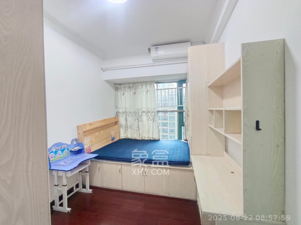 恒大城  1室2厅2卫    2300.0元/月室内图