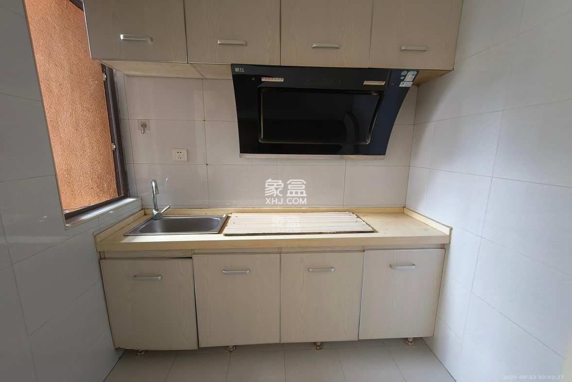 罗马国际公寓 1室1厅1卫 1600.0元/月 罗马国际公寓 1室1厅1卫 1600.0元/月室内图