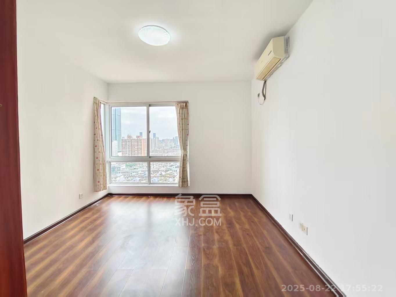 银港水晶城  3室2厅2卫    2900.0元/月室内图