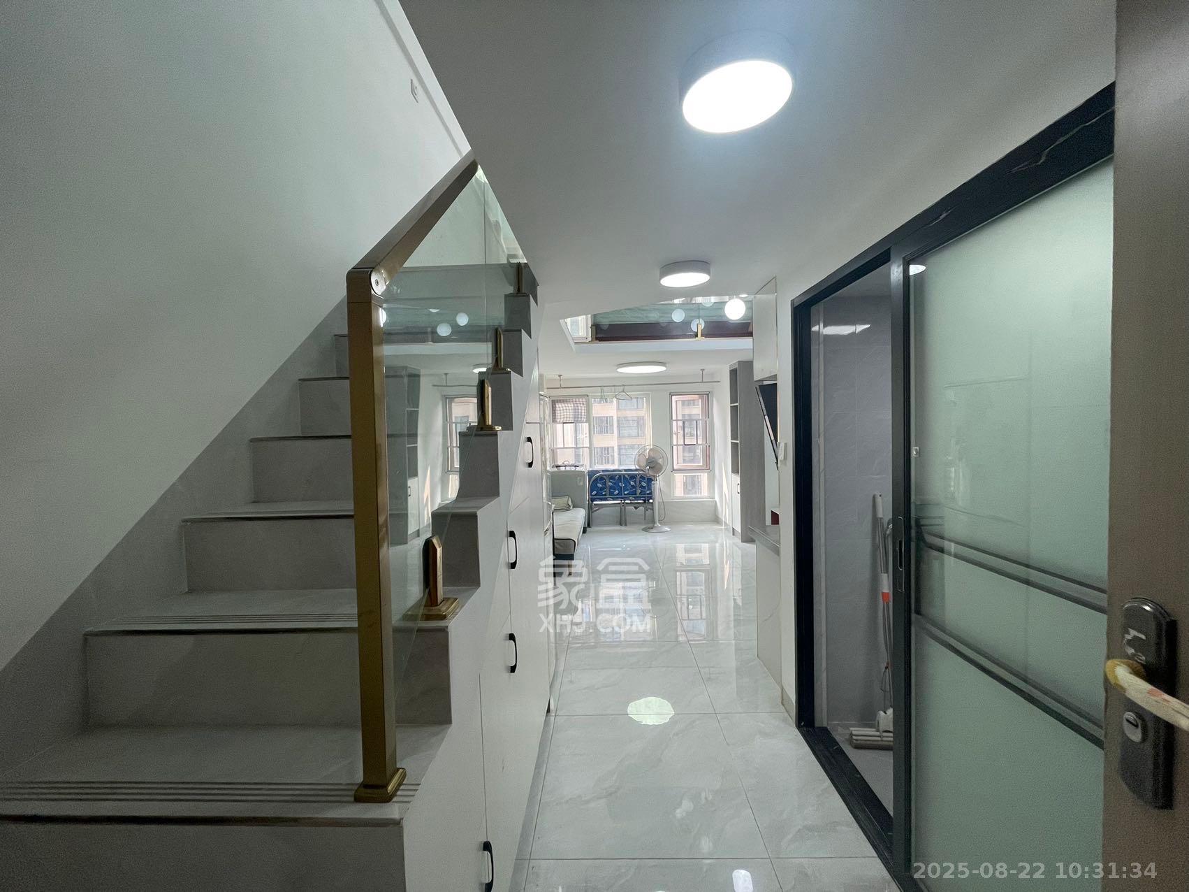 金地铂悦 1室0厅0卫 1300.0元/月 金地铂悦 1室0厅0卫 1300.0元/月室内图