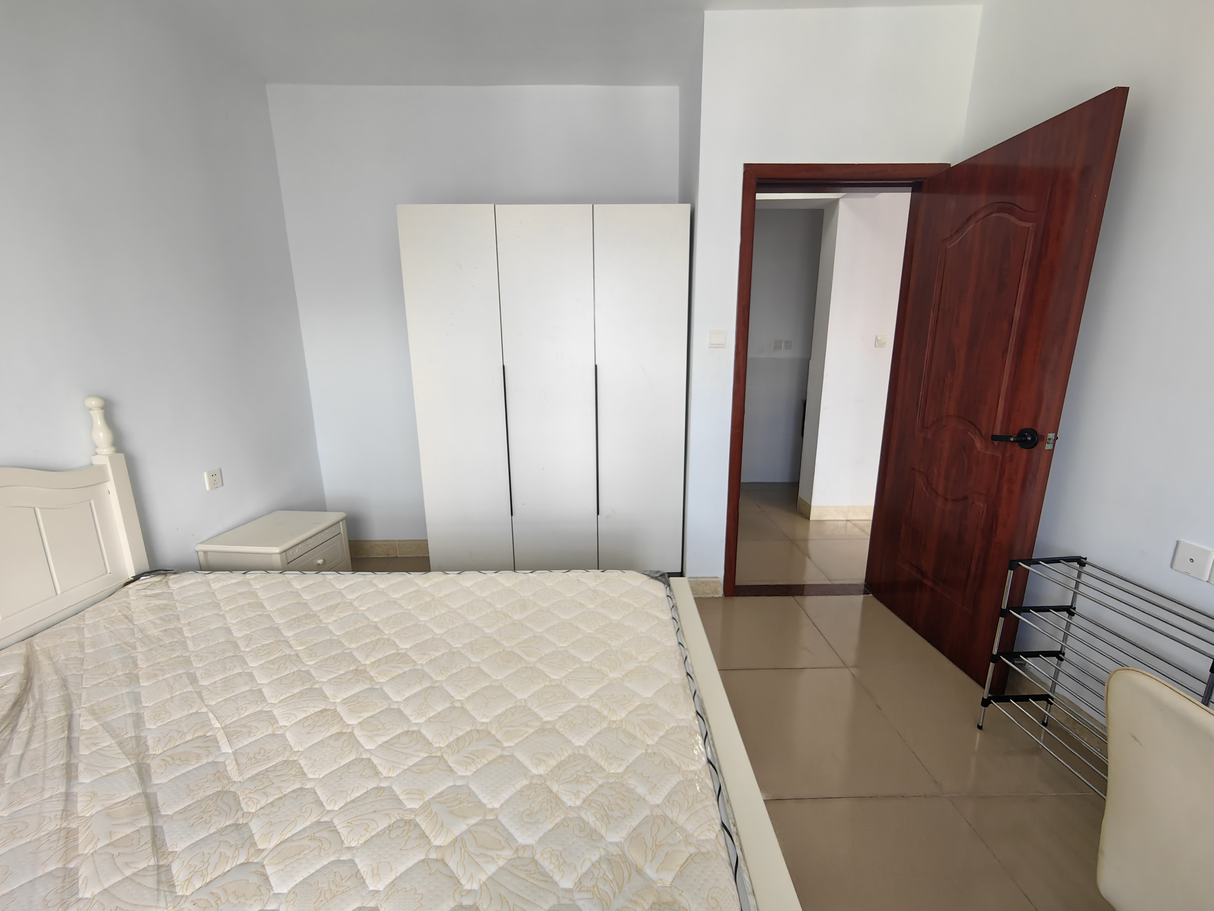 冠盛天泽园 2室2厅1卫 2400.0元/月 冠盛天泽园 2室2厅1卫 2400.0元/月室内图