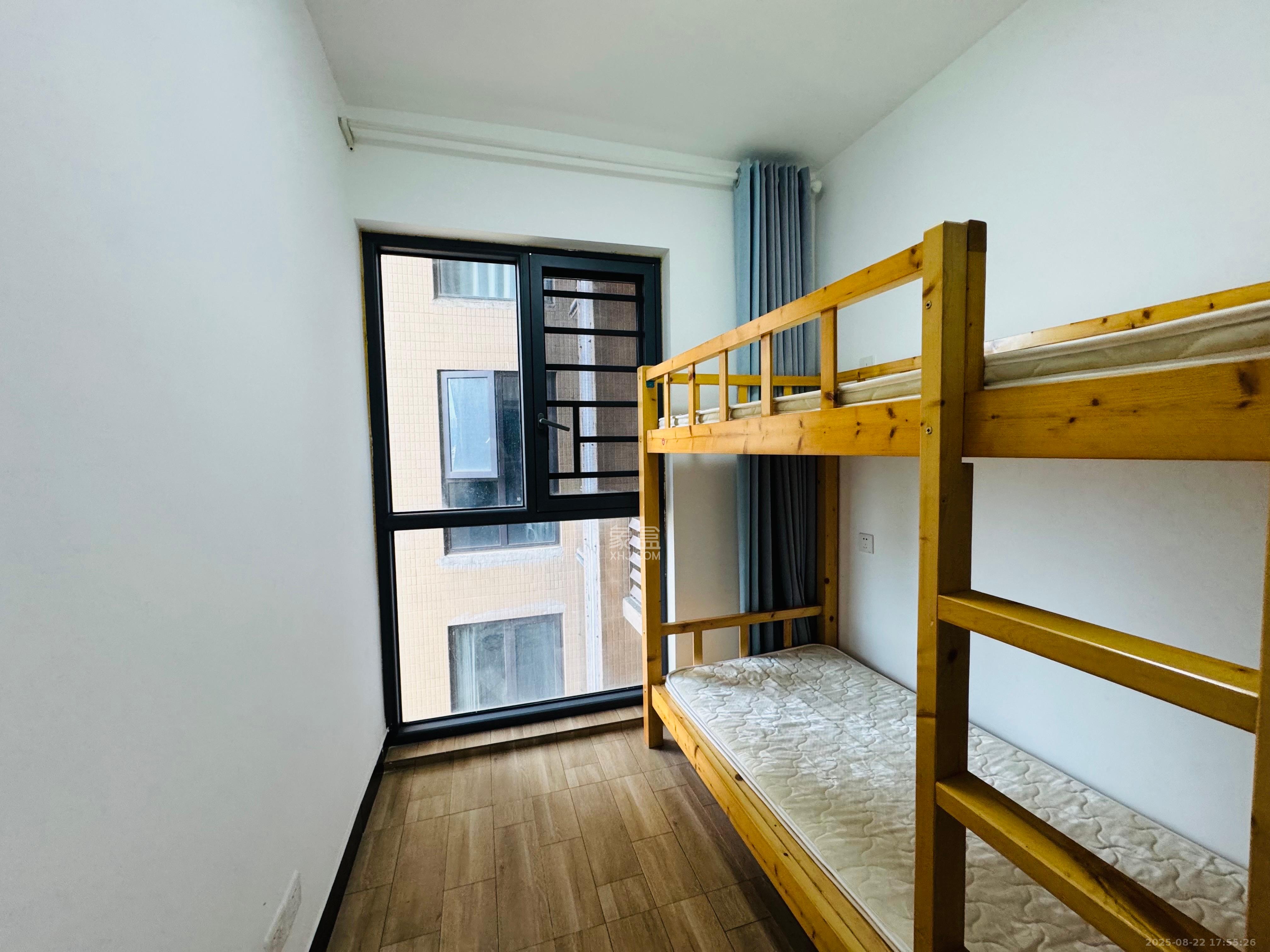 上园商住小区  3室2厅1卫    3400.0元/月室内图