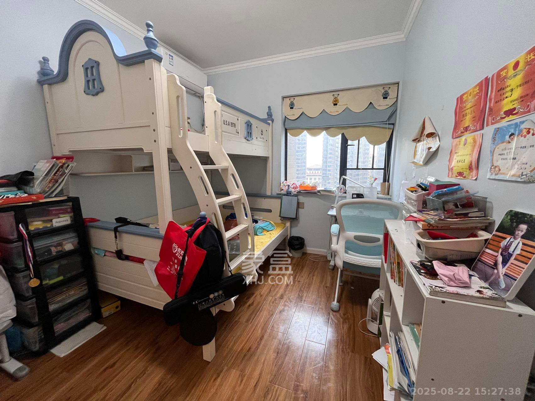 富春山 4室2厅2卫 2800.0元/月 富春山 4室2厅2卫 2800.0元/月室内图