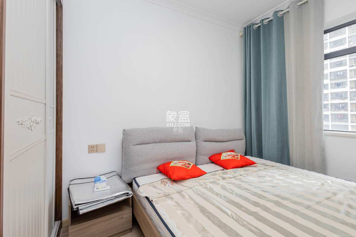 中国铁建国际城二期 4室2厅2卫 86.8万 中国铁建国际城二期 4室2厅2卫 86.8万卧室