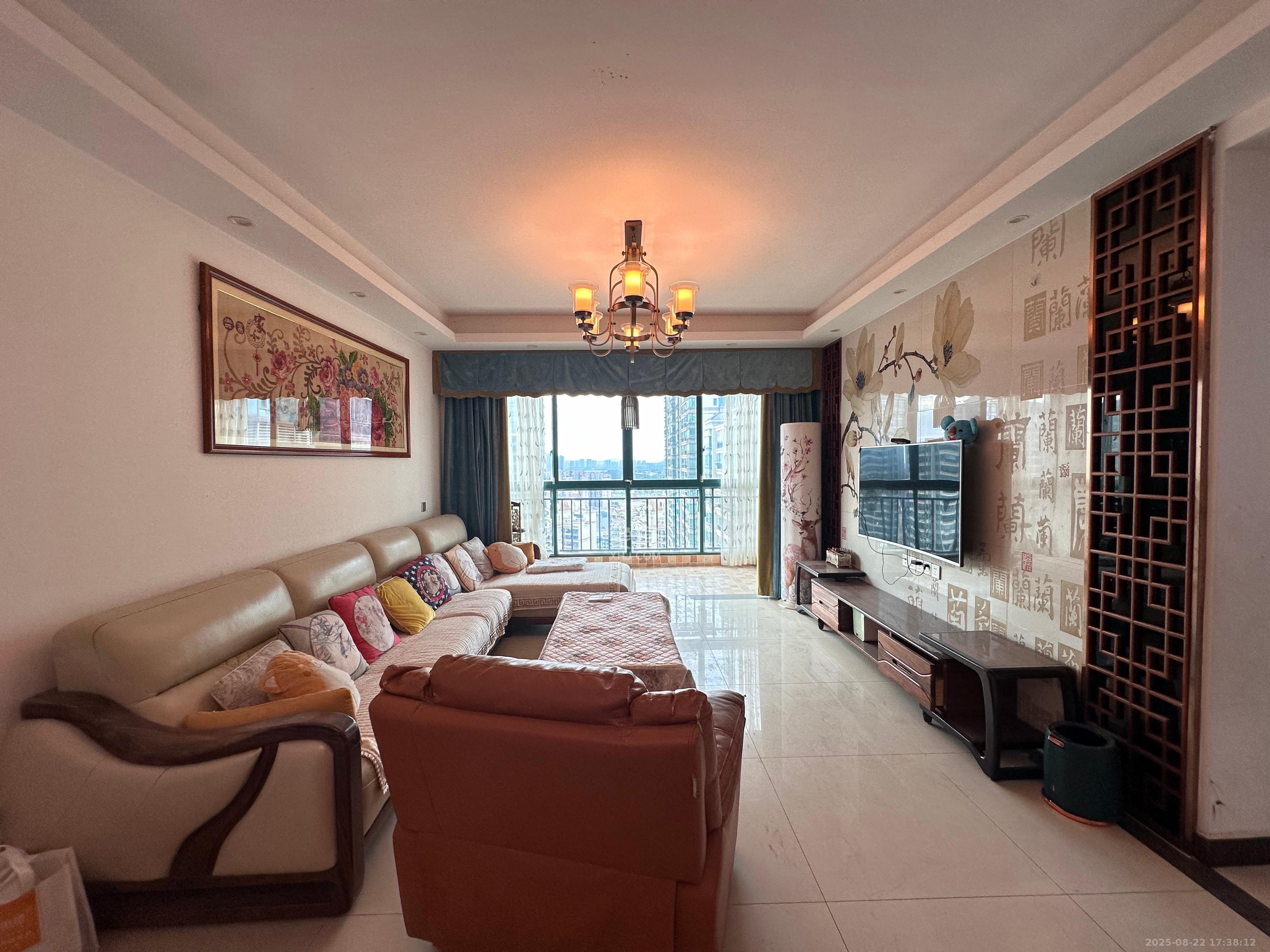 恒大雅苑 3室2厅1卫 3000.0元/月 恒大雅苑 3室2厅1卫 3000.0元/月室内图