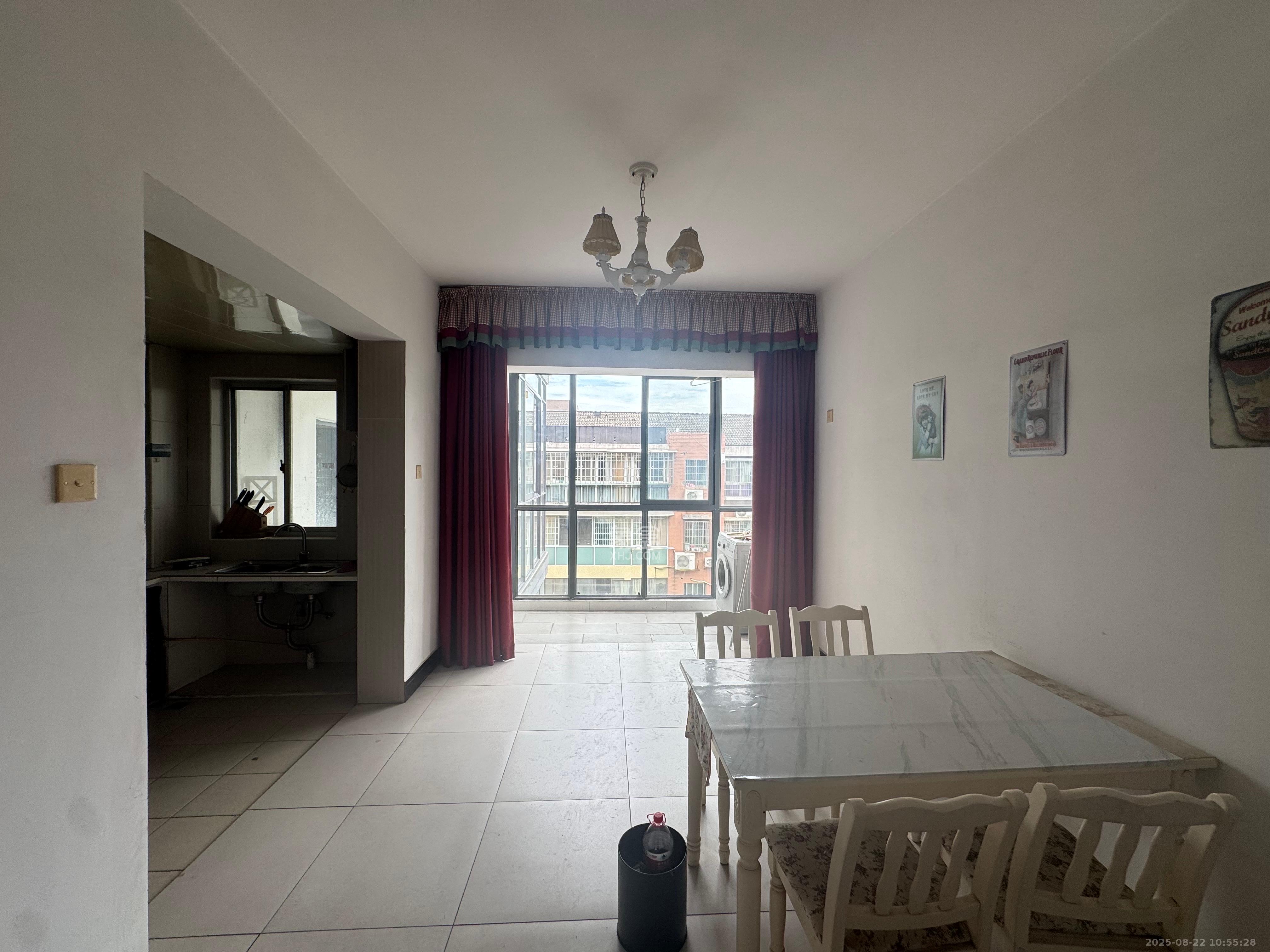 四季星城  3室2厅1卫    1800.0元/月 四季星城  3室2厅1卫    1800.0元/月室内图