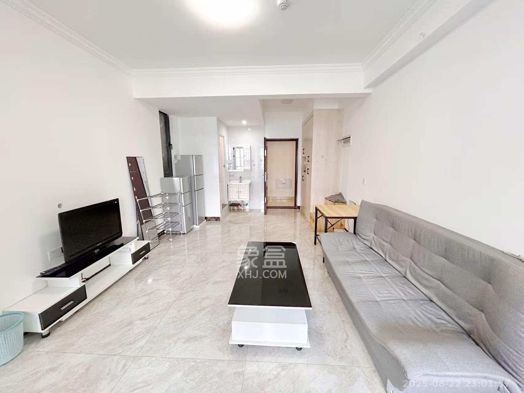 乐尚城 1室1厅1卫 1600.0元/月 乐尚城 1室1厅1卫 1600.0元/月室内图