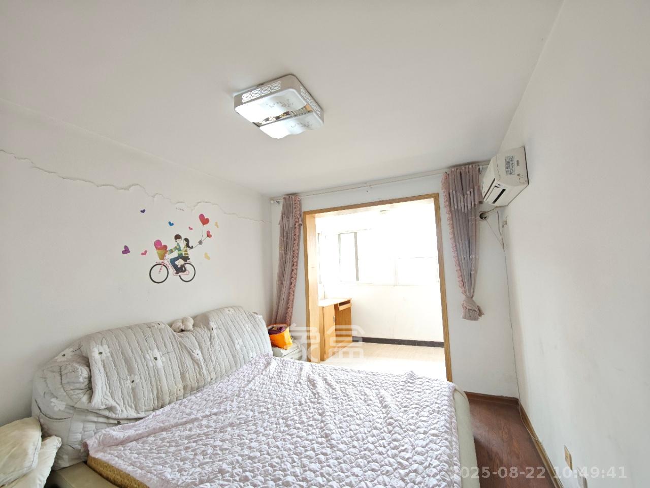 景环小区  3室2厅2卫   1600.00元/月室内图