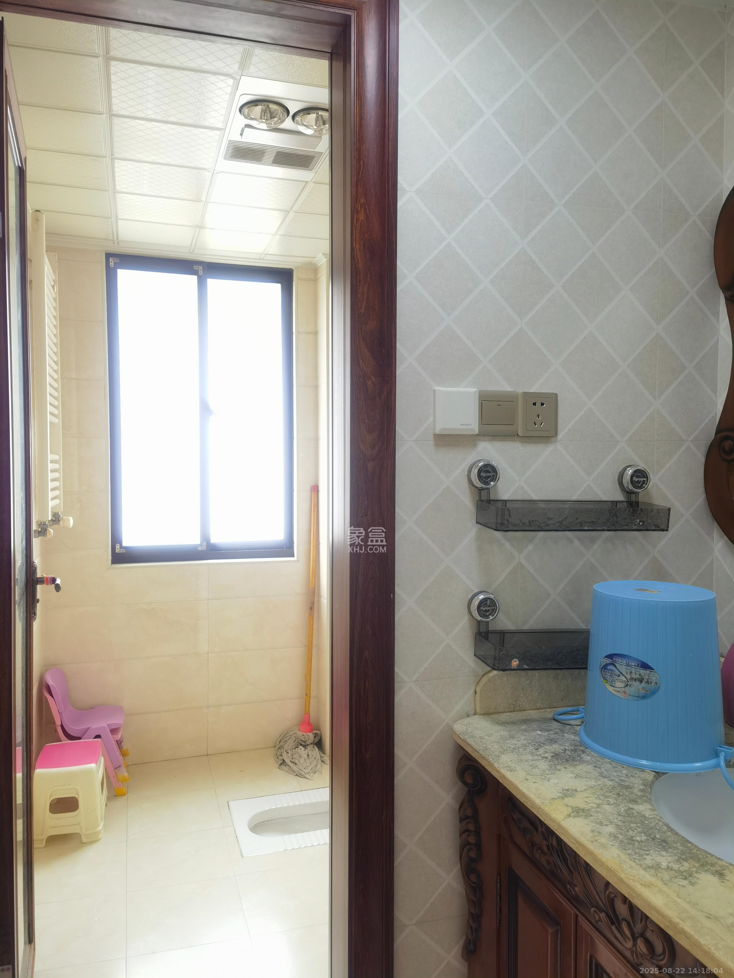 融科檀香山(融科紫檀、香山国际) 3室2厅1卫 3800.0元/月 融科檀香山(融科紫檀、香山国际) 3室2厅1卫 3800.0元/月室内图