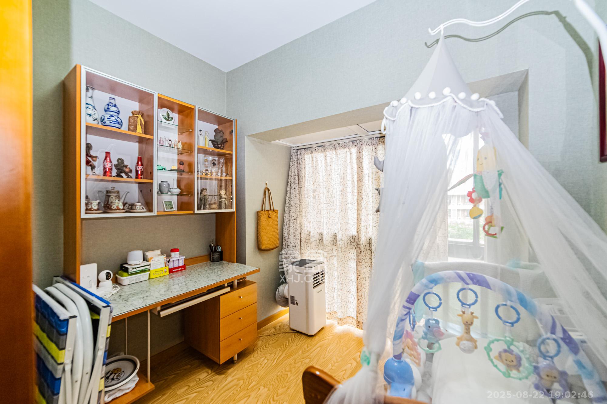 滨江君悦香邸  3室1厅1卫    97.0万卧室