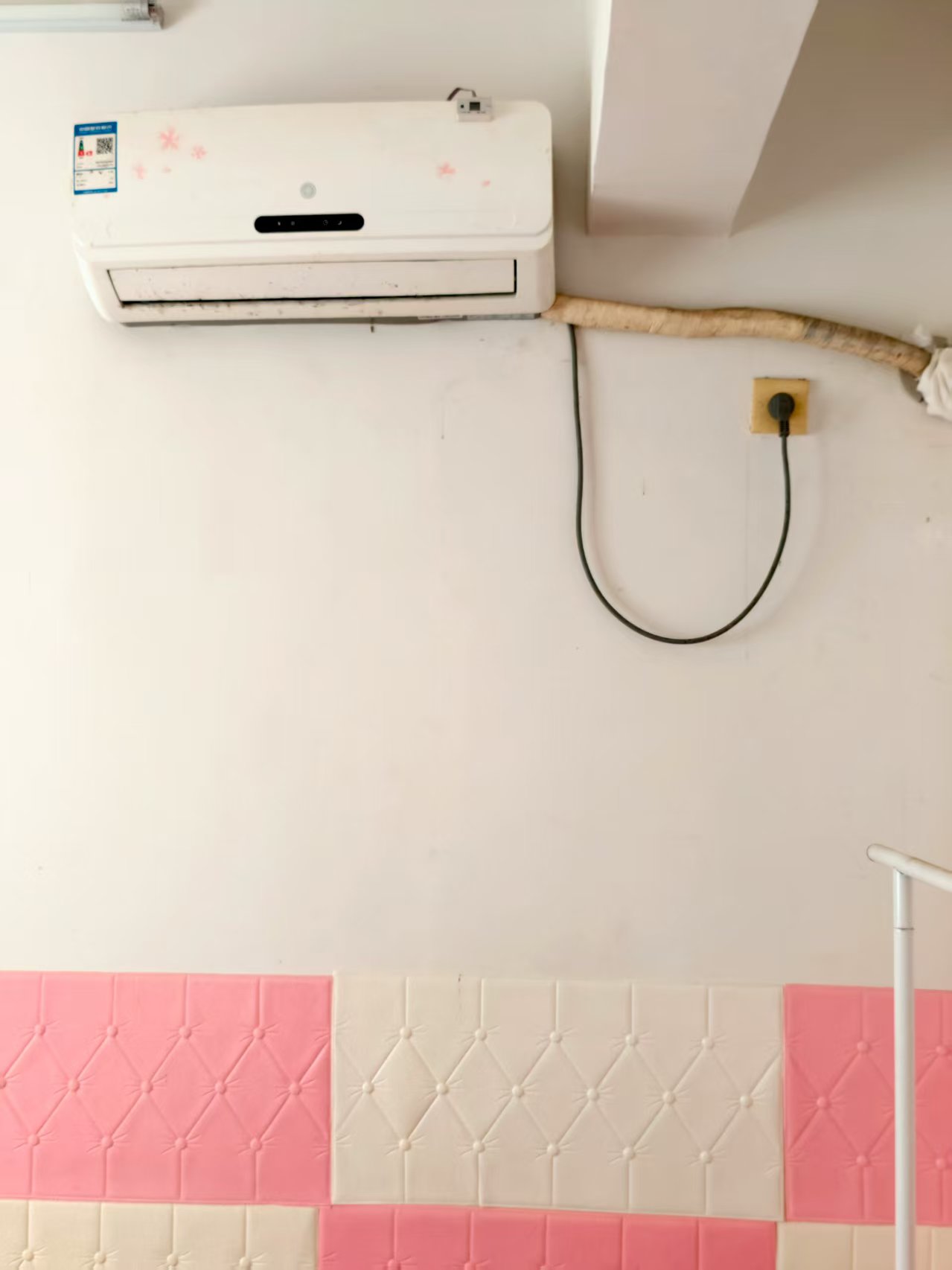 水岸阳光B小区  1室1厅1卫   1200.00元/月室内图