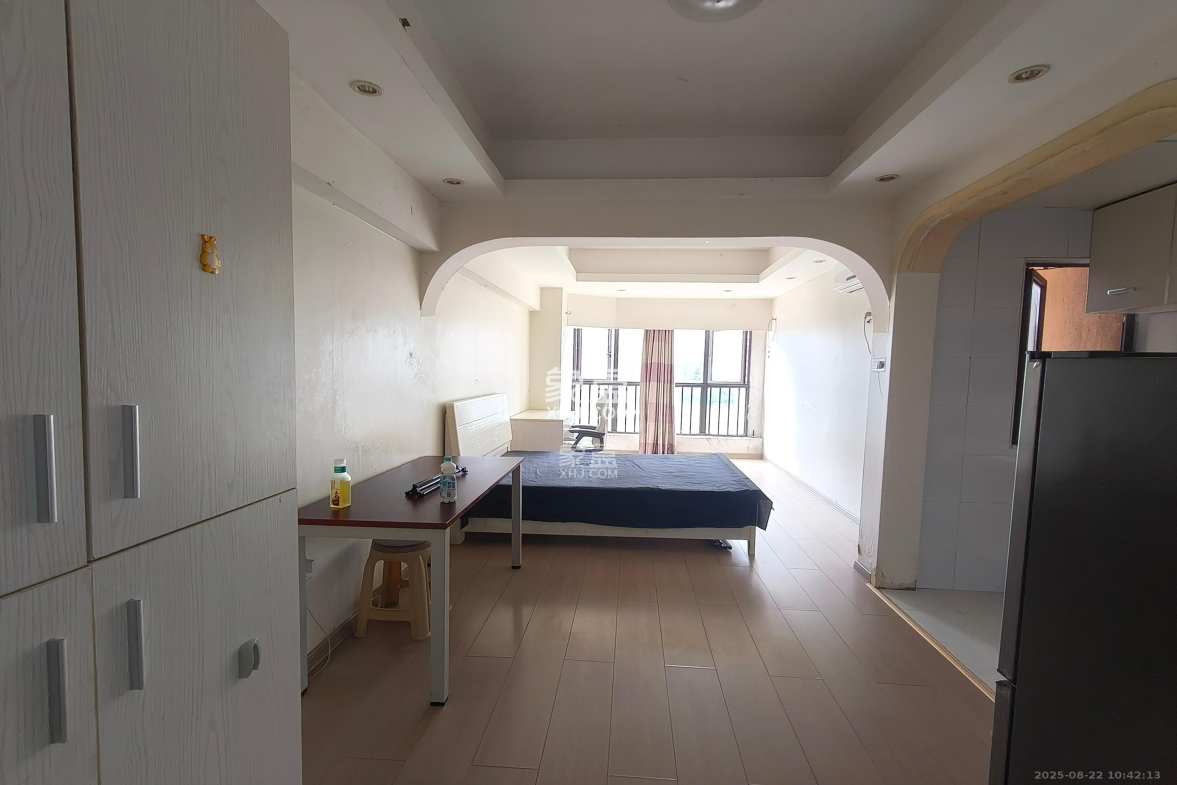 罗马国际公寓 1室1厅1卫 1600.0元/月 罗马国际公寓 1室1厅1卫 1600.0元/月室内图