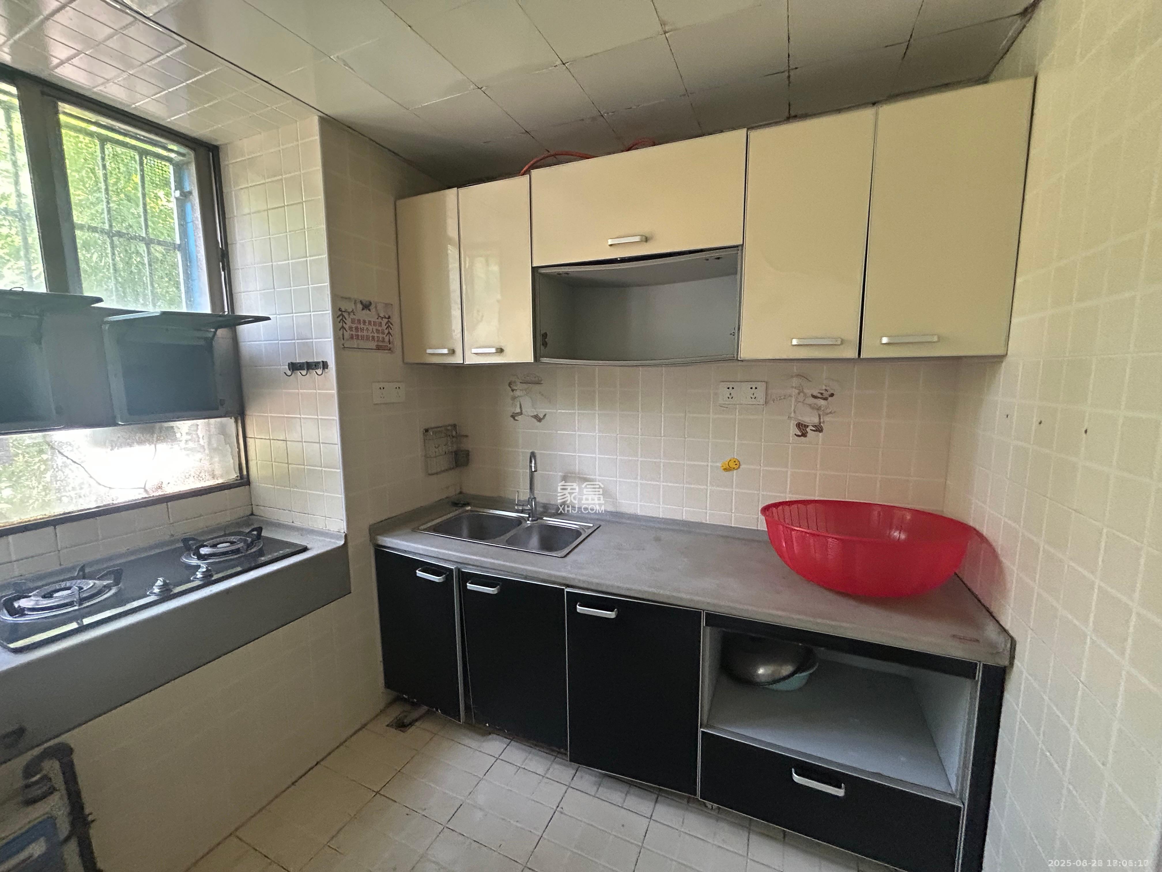 外运宿舍 3室2厅1卫 1800.0元/月 外运宿舍 3室2厅1卫 1800.0元/月室内图