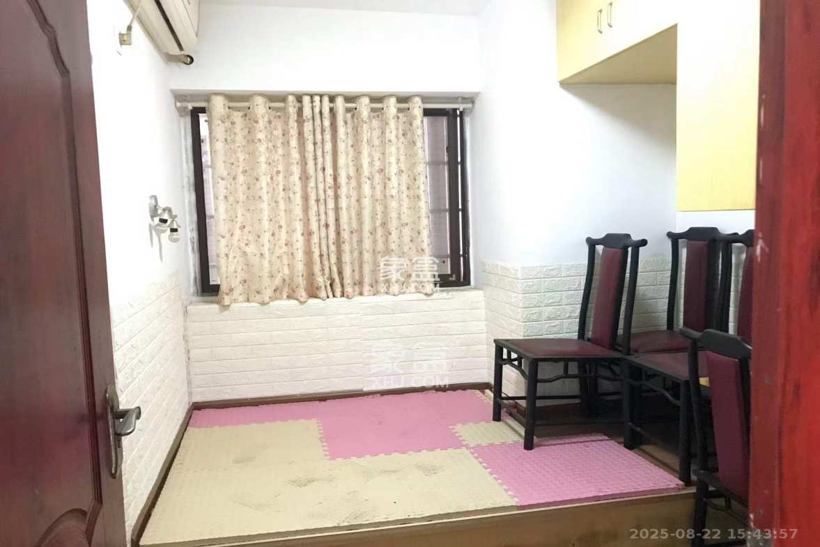 新长海广场  2室2厅1卫    1400.0元/月 新长海广场  2室2厅1卫    1400.0元/月室内图