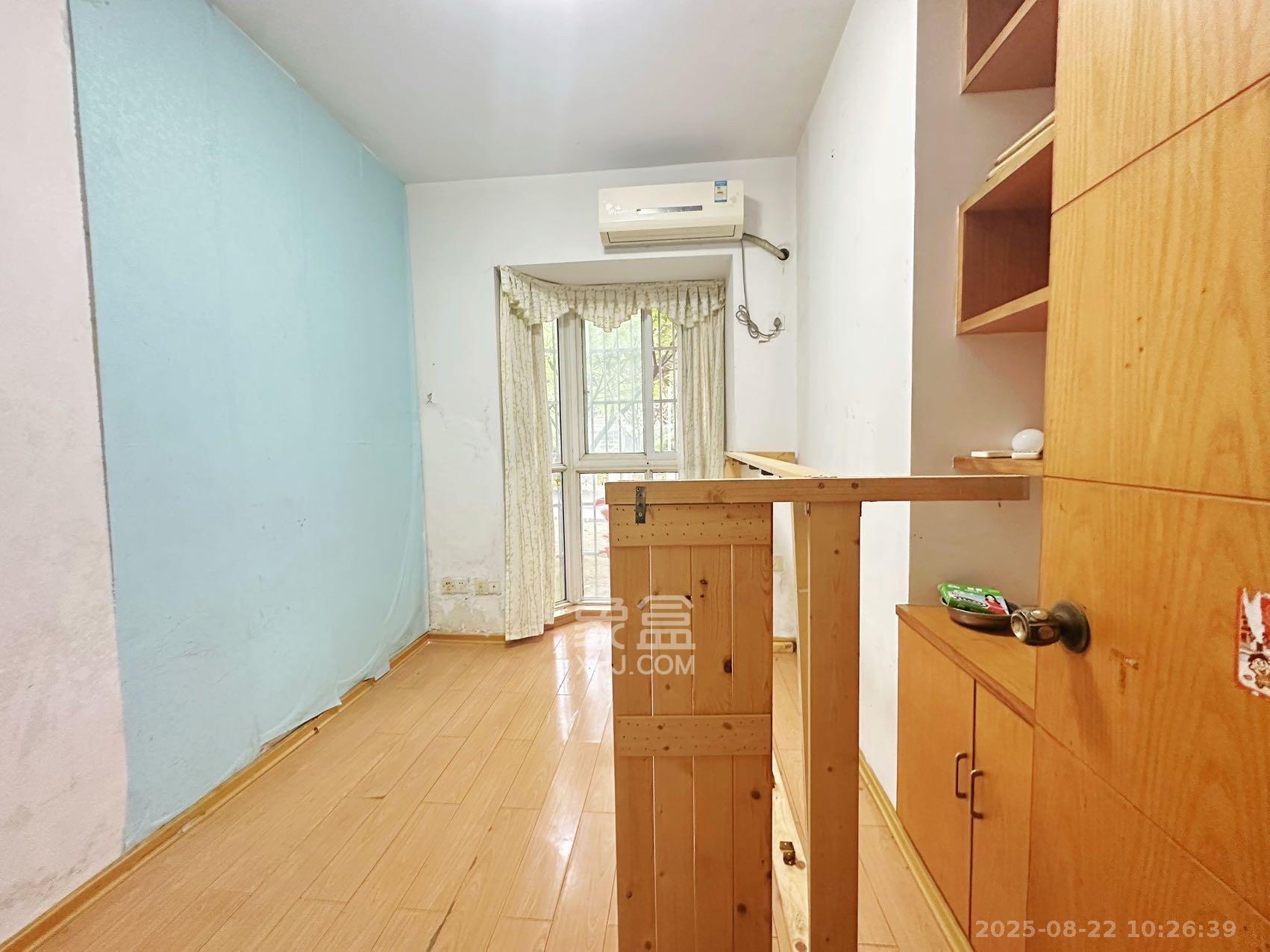 幸福洋房  4室2厅2卫    2200.0元/月 幸福洋房  4室2厅2卫    2200.0元/月室内图