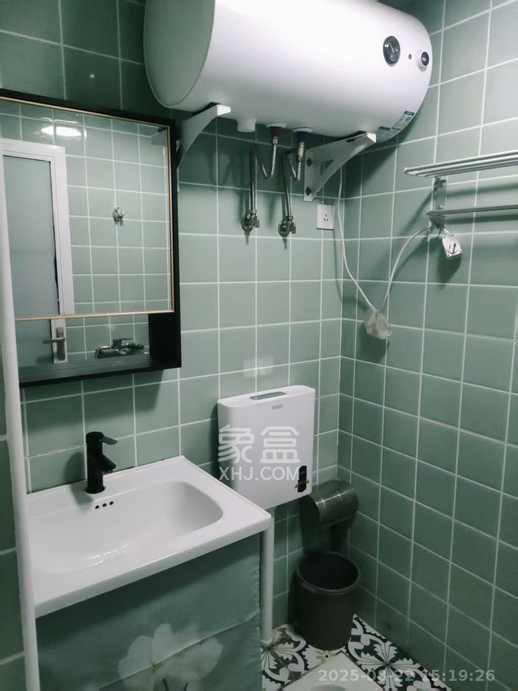 C-park天悦城(紫檀溪苑二期)  1室1厅1卫    1600.0元/月 C-park天悦城(紫檀溪苑二期)  1室1厅1卫    1600.0元/月室内图