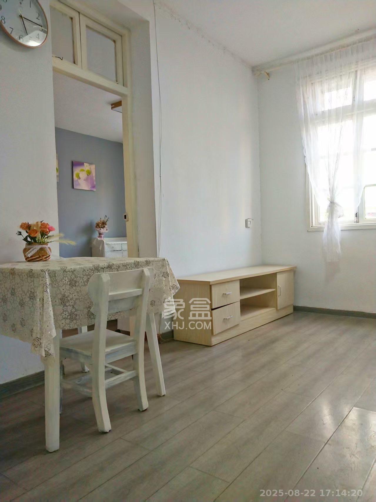 新建村（岳塘区）  2室1厅1卫   800.00元/月室内图