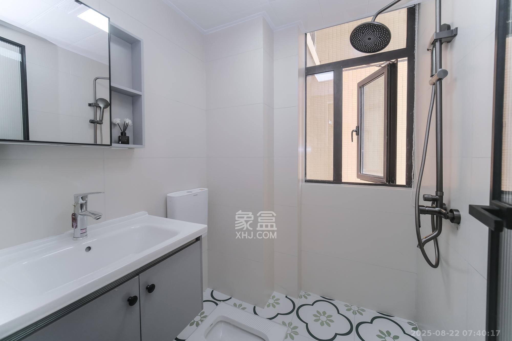 星雅美辰  3室2厅2卫    89.8万 星雅美辰  3室2厅2卫    89.8万卫生间