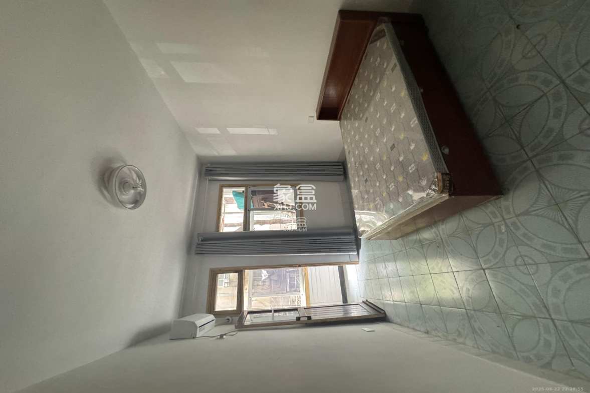 向韶村  2室1厅1卫    1800.0元/月 向韶村  2室1厅1卫    1800.0元/月室内图