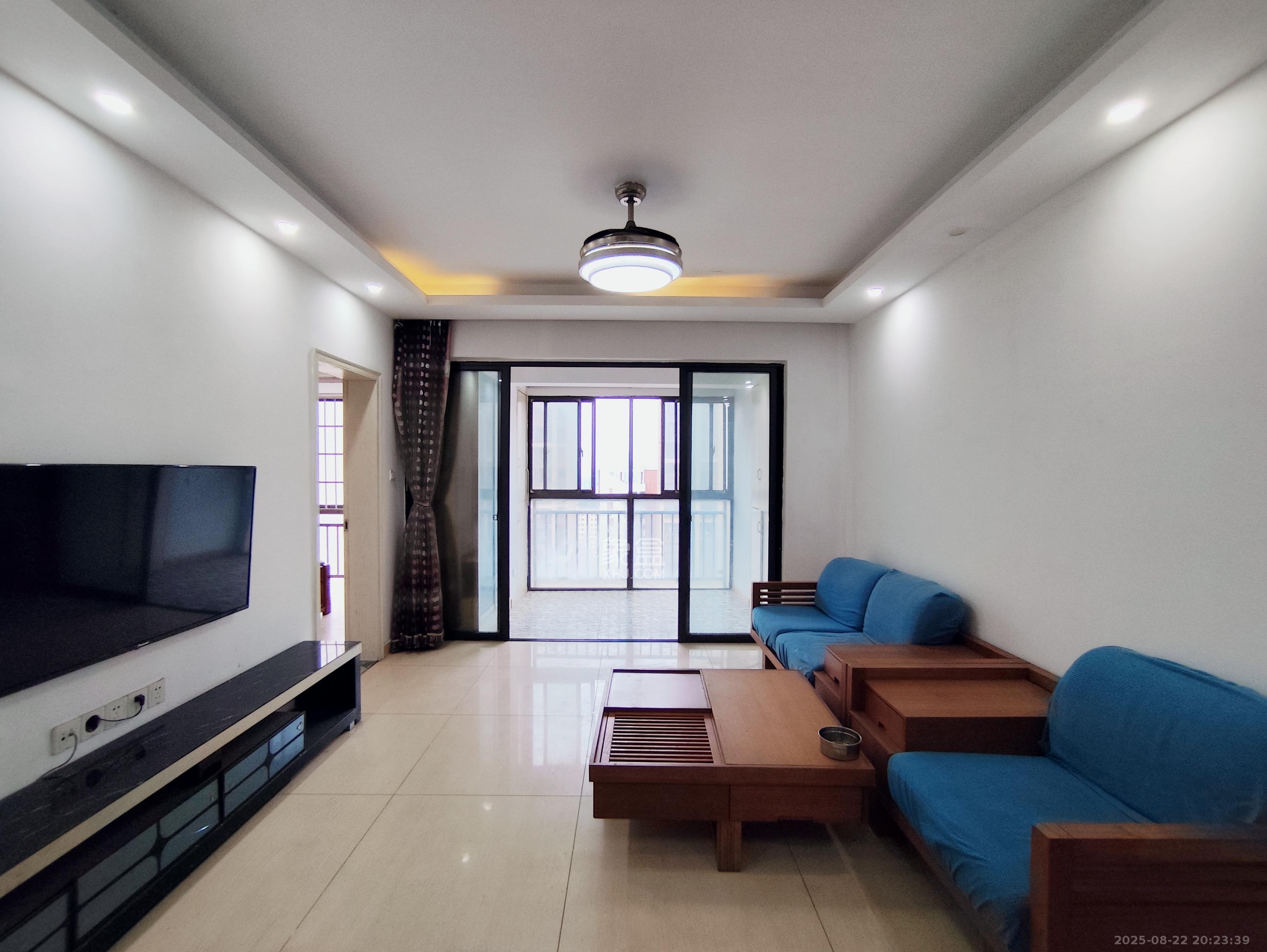 旭辉华庭  3室2厅1卫    1700.0元/月 旭辉华庭  3室2厅1卫    1700.0元/月室内图