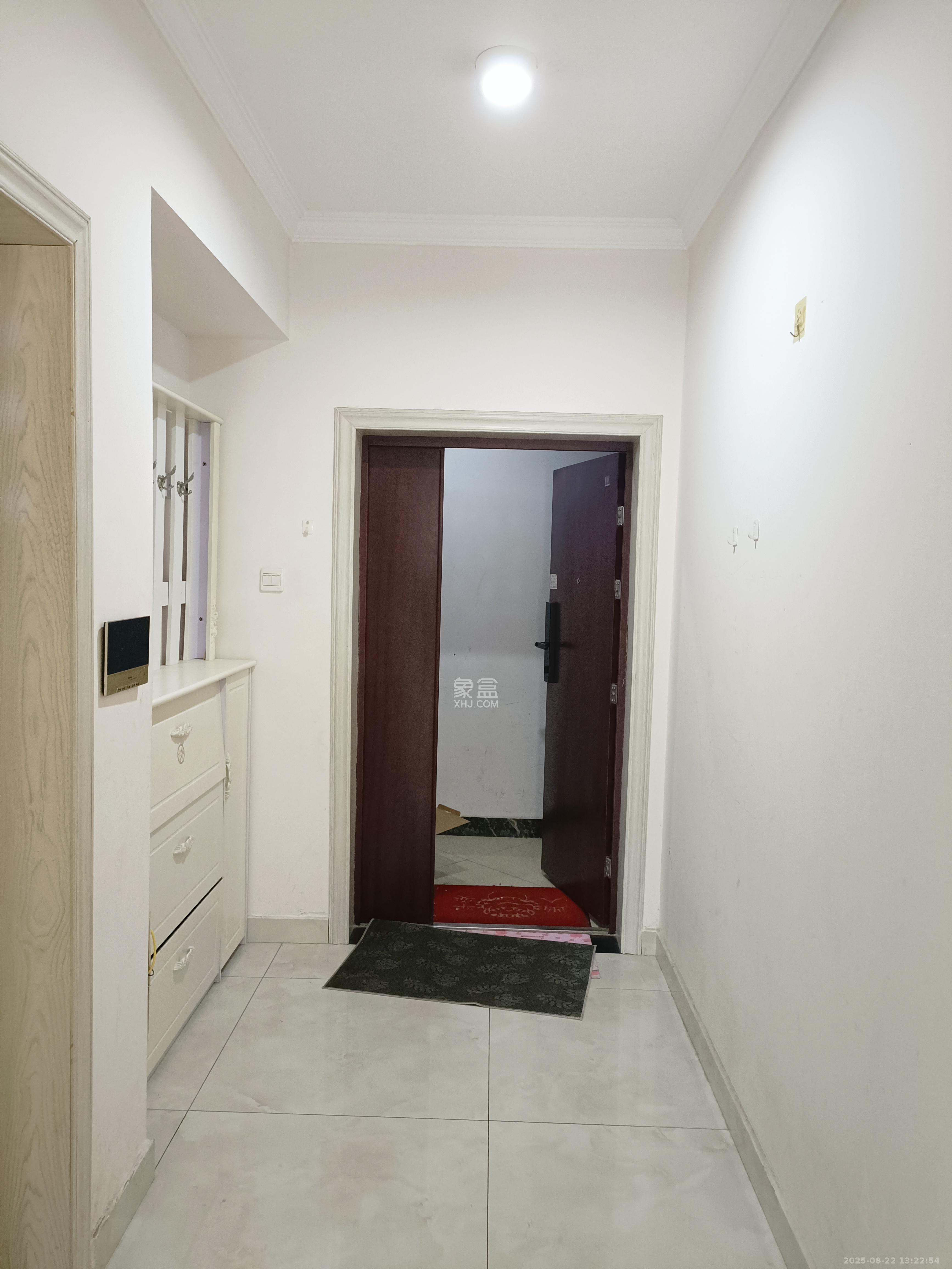 华雅林语苑  2室2厅1卫    2600.0元/月 华雅林语苑  2室2厅1卫    2600.0元/月室内图