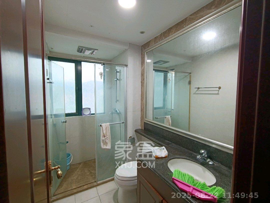 恒大华府  2室2厅1卫   1800.00元/月室内图