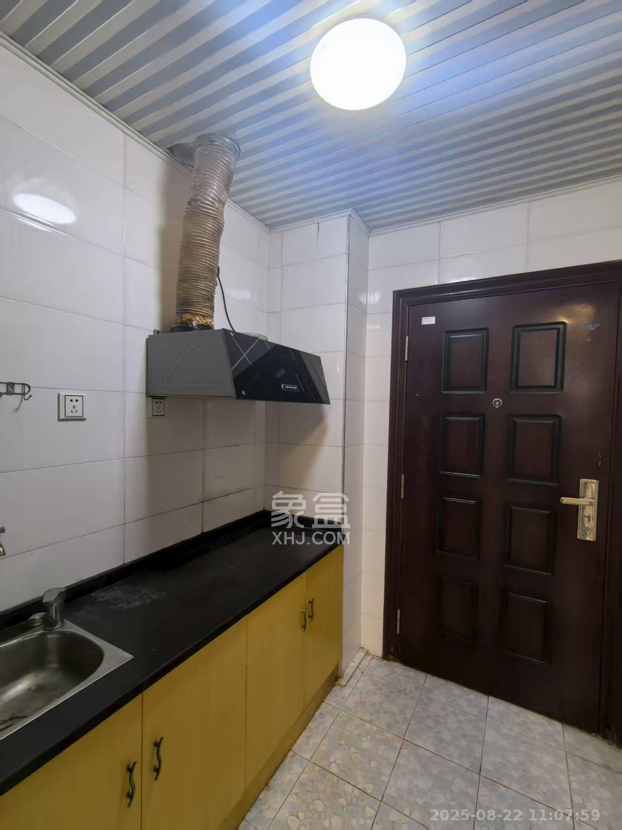 生活艺术城 1室1厅1卫 1100.0元/月 生活艺术城 1室1厅1卫 1100.0元/月室内图