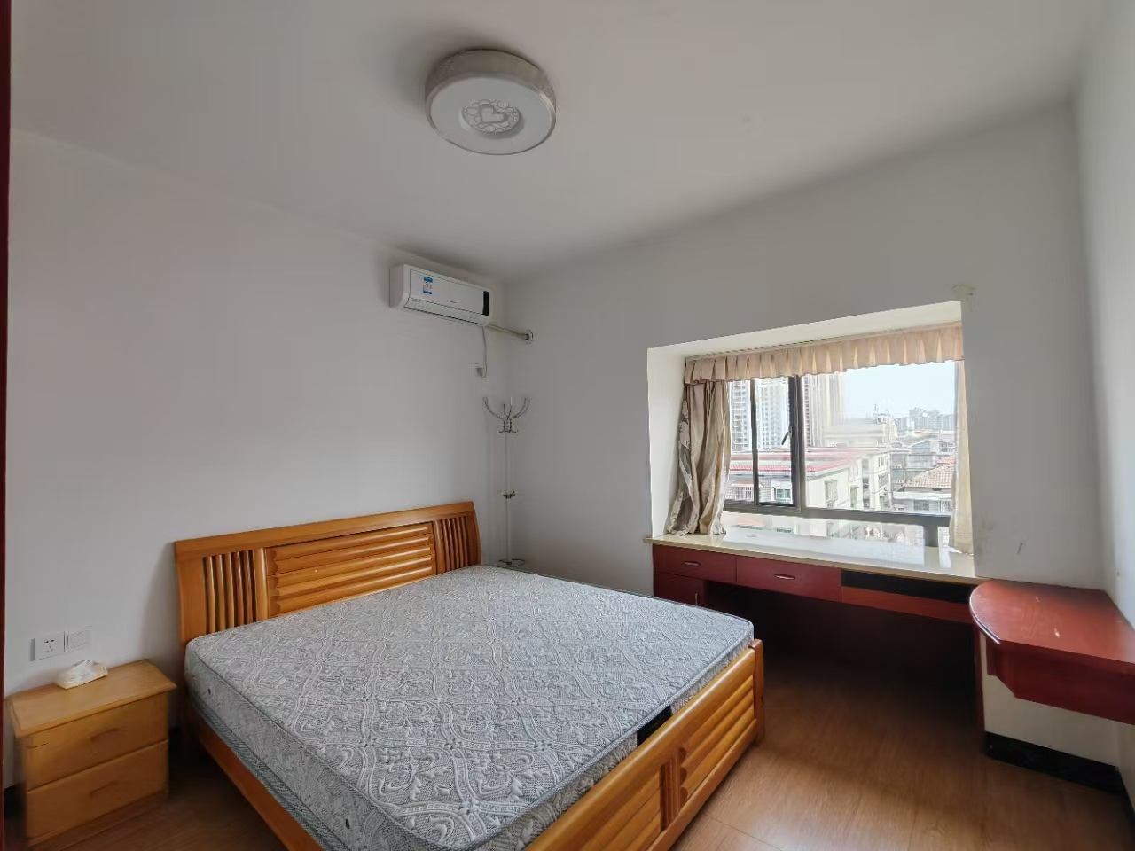 太一御江城 3室2厅2卫 1800.0元/月 太一御江城 3室2厅2卫 1800.0元/月室内图