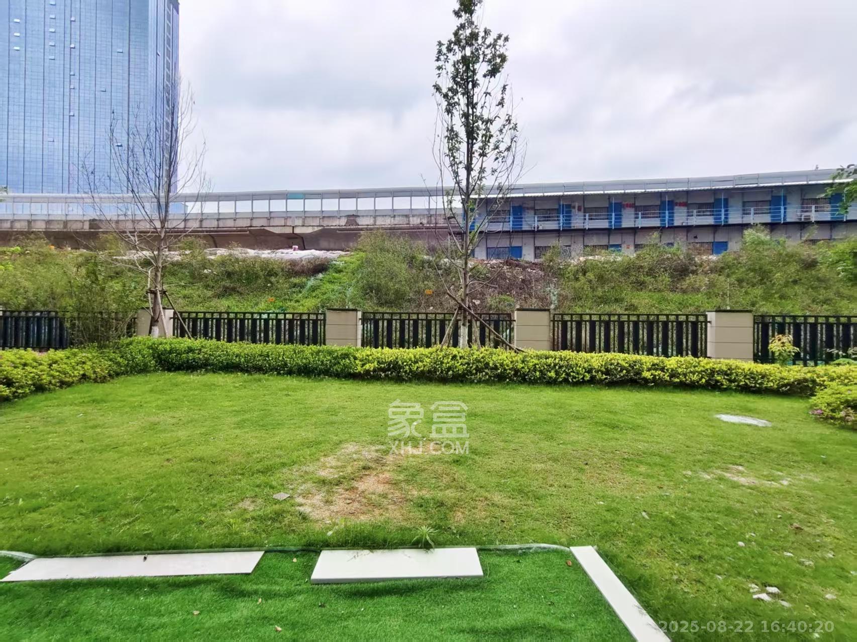 汉高学士府  1室1厅1卫    1800.0元/月室内图