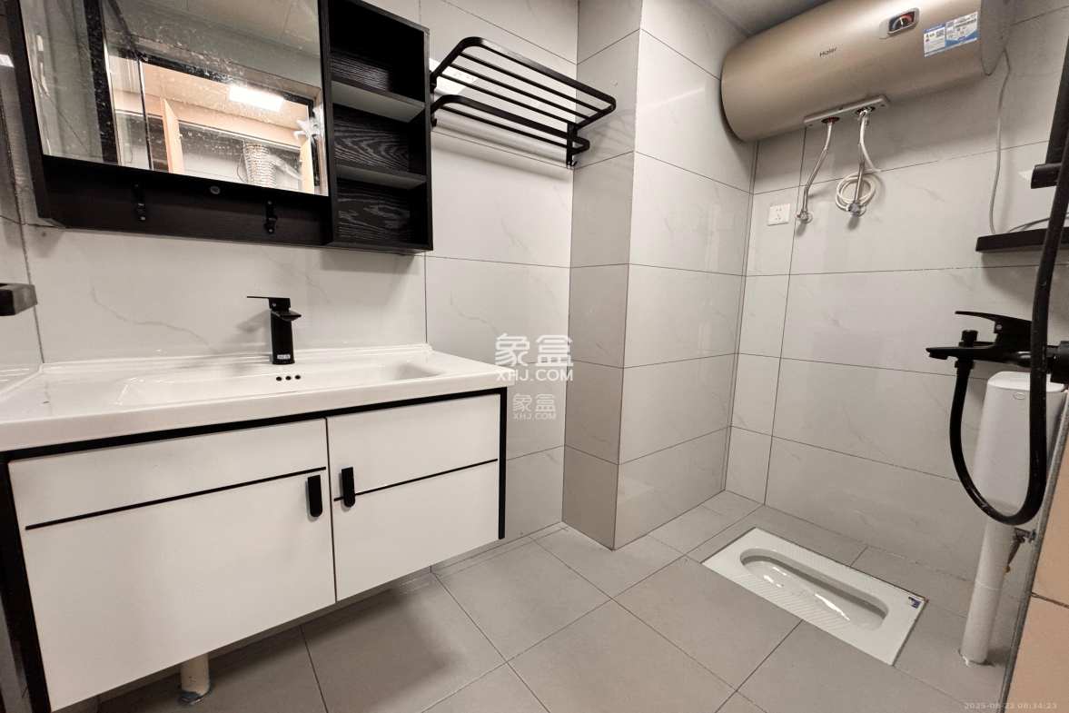 信诚湘江揽月(至善美景大厦) 1室0厅0卫 1300.0元/月 信诚湘江揽月(至善美景大厦) 1室0厅0卫 1300.0元/月室内图