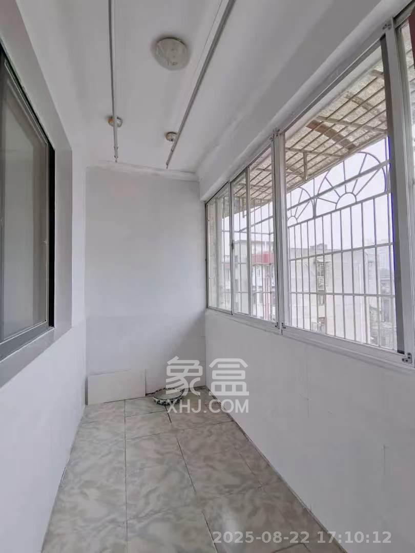 聚福园 2室2厅1卫 2400.0元/月 聚福园 2室2厅1卫 2400.0元/月室内图