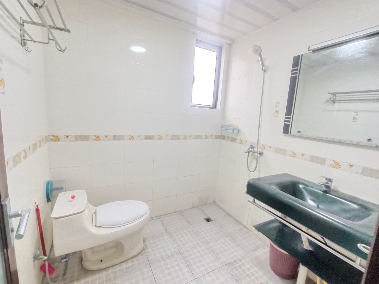 铭盛檀香洲 3室2厅1卫 2300.0元/月 铭盛檀香洲 3室2厅1卫 2300.0元/月室内图