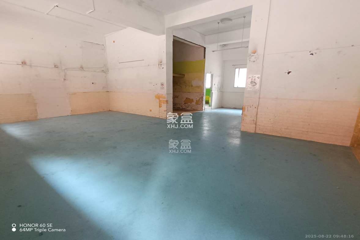 茶子山小区 1室1厅1卫 3200.0元/月 茶子山小区 1室1厅1卫 3200.0元/月室内图