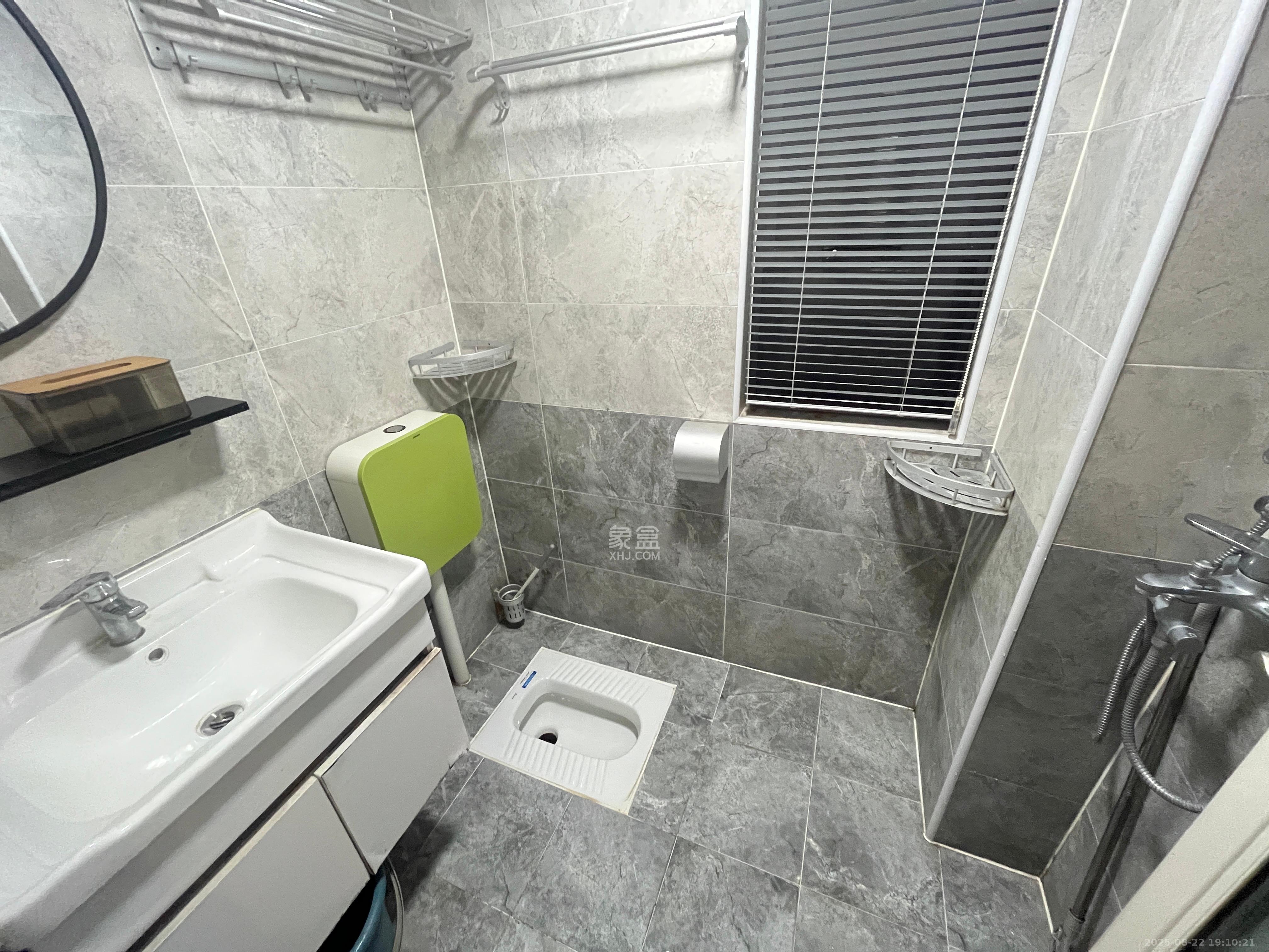 中国铁建梅溪青秀二期 4室2厅2卫 3200.0元/月 中国铁建梅溪青秀二期 4室2厅2卫 3200.0元/月室内图