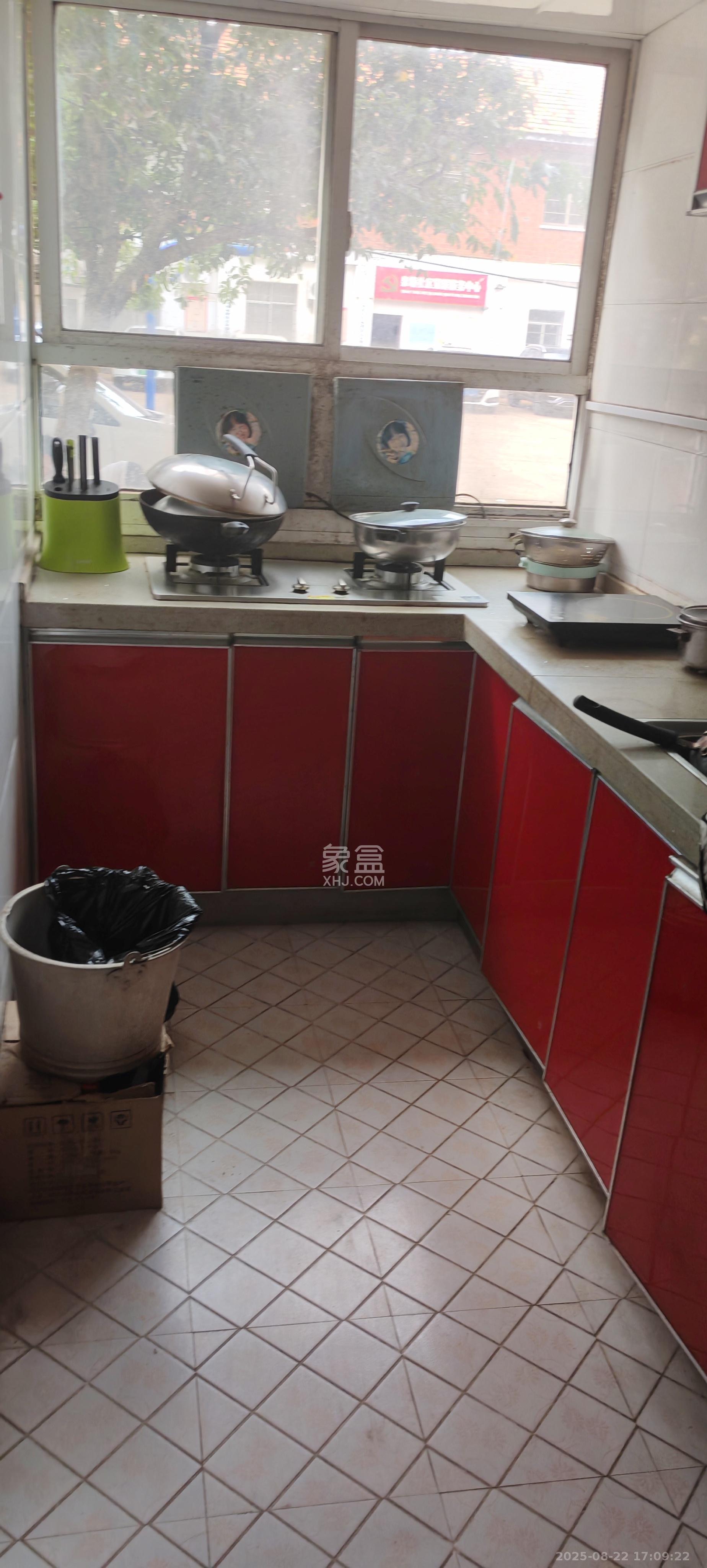 水利水电第二工程公司泉塘基地  3室1厅2卫    1100.0元/月室内图
