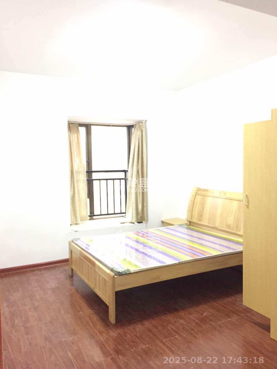 江山帝景哈佛  3室2厅1卫    1800.0元/月 江山帝景哈佛  3室2厅1卫    1800.0元/月室内图