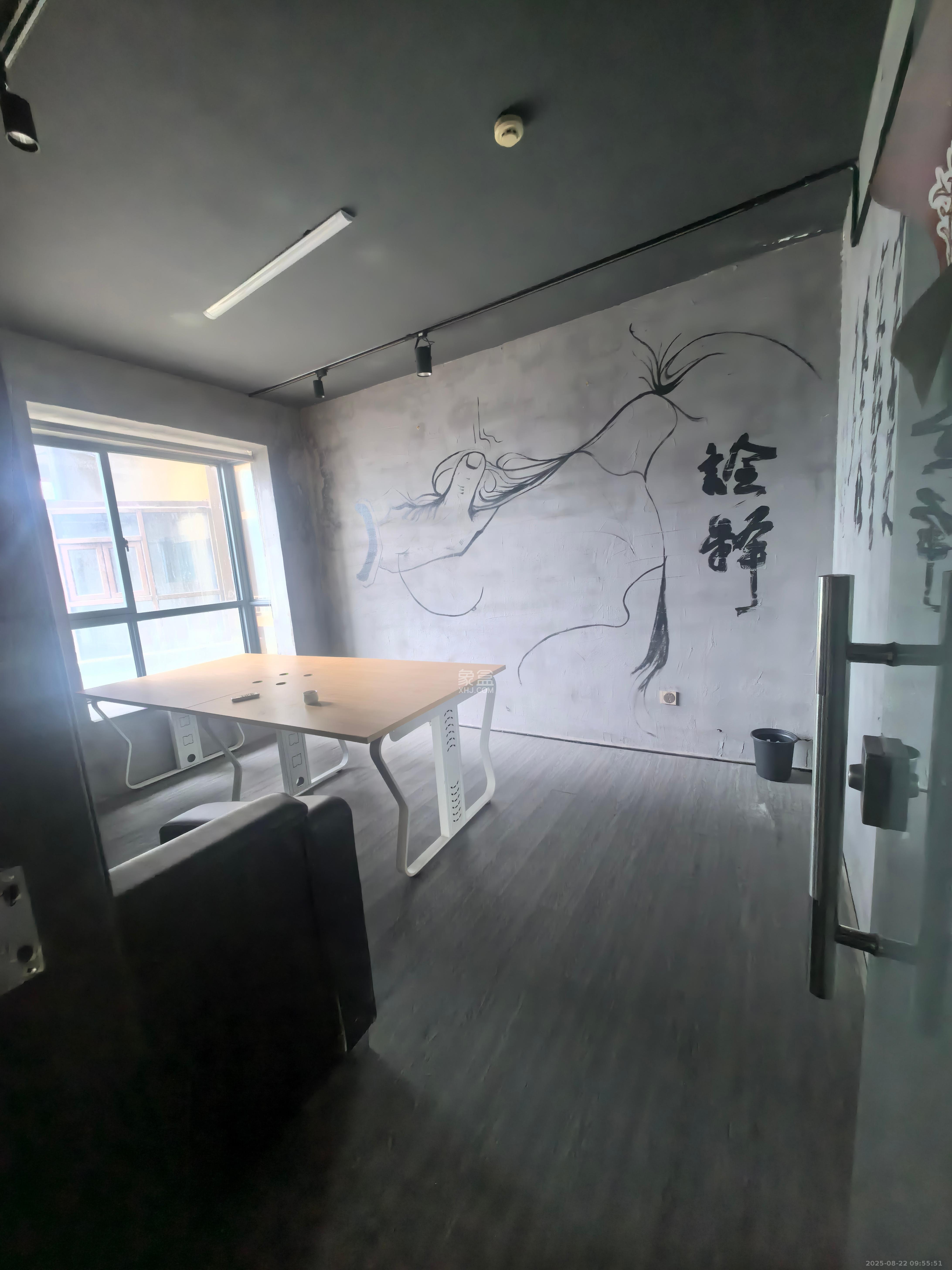 湘江世纪城富湾国际 5室2厅2卫 10000.0元/月 湘江世纪城富湾国际 5室2厅2卫 10000.0元/月室内图