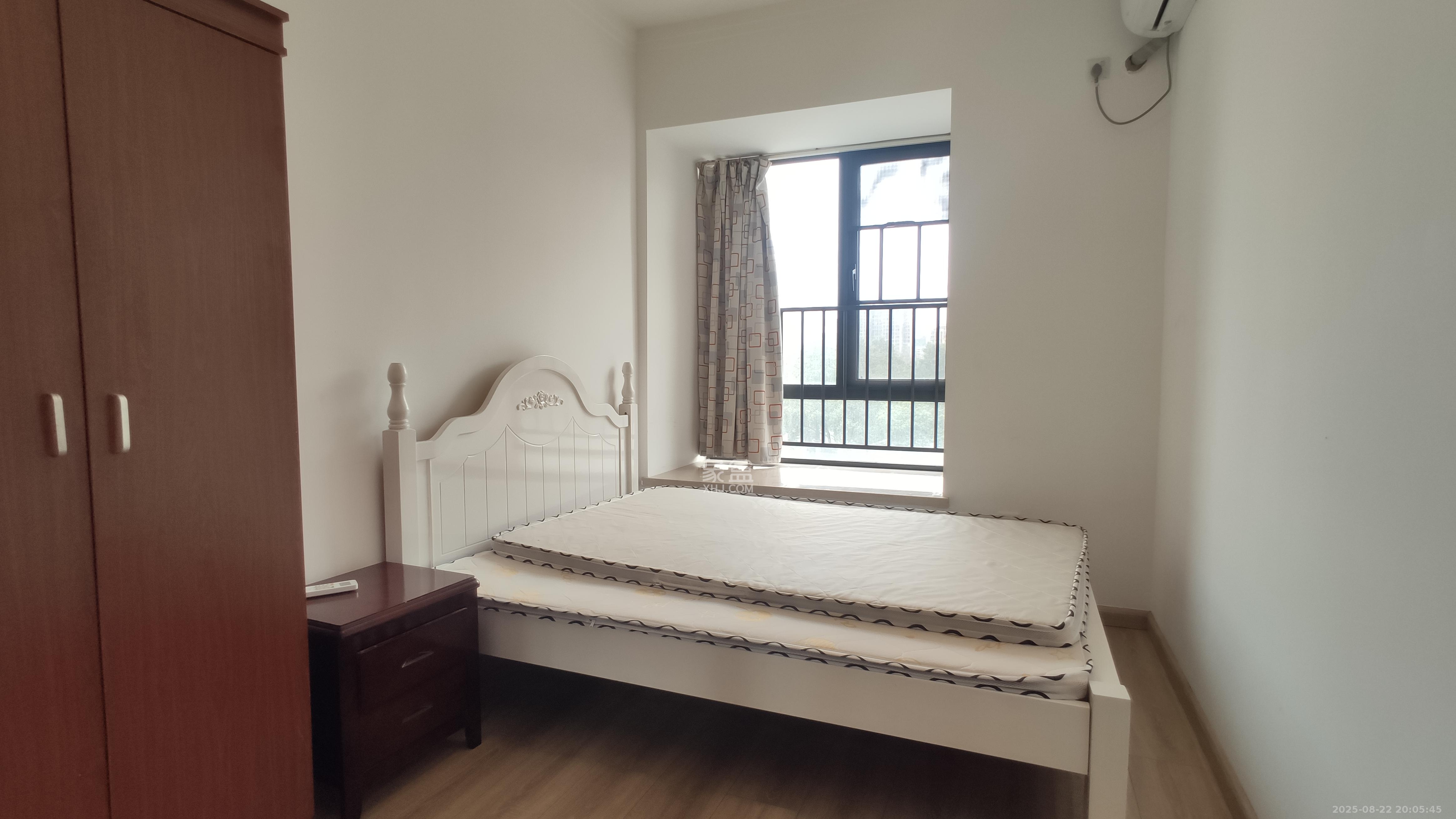 汇金城/嘉华城（二期、三期）  4室2厅2卫    2700.0元/月室内图