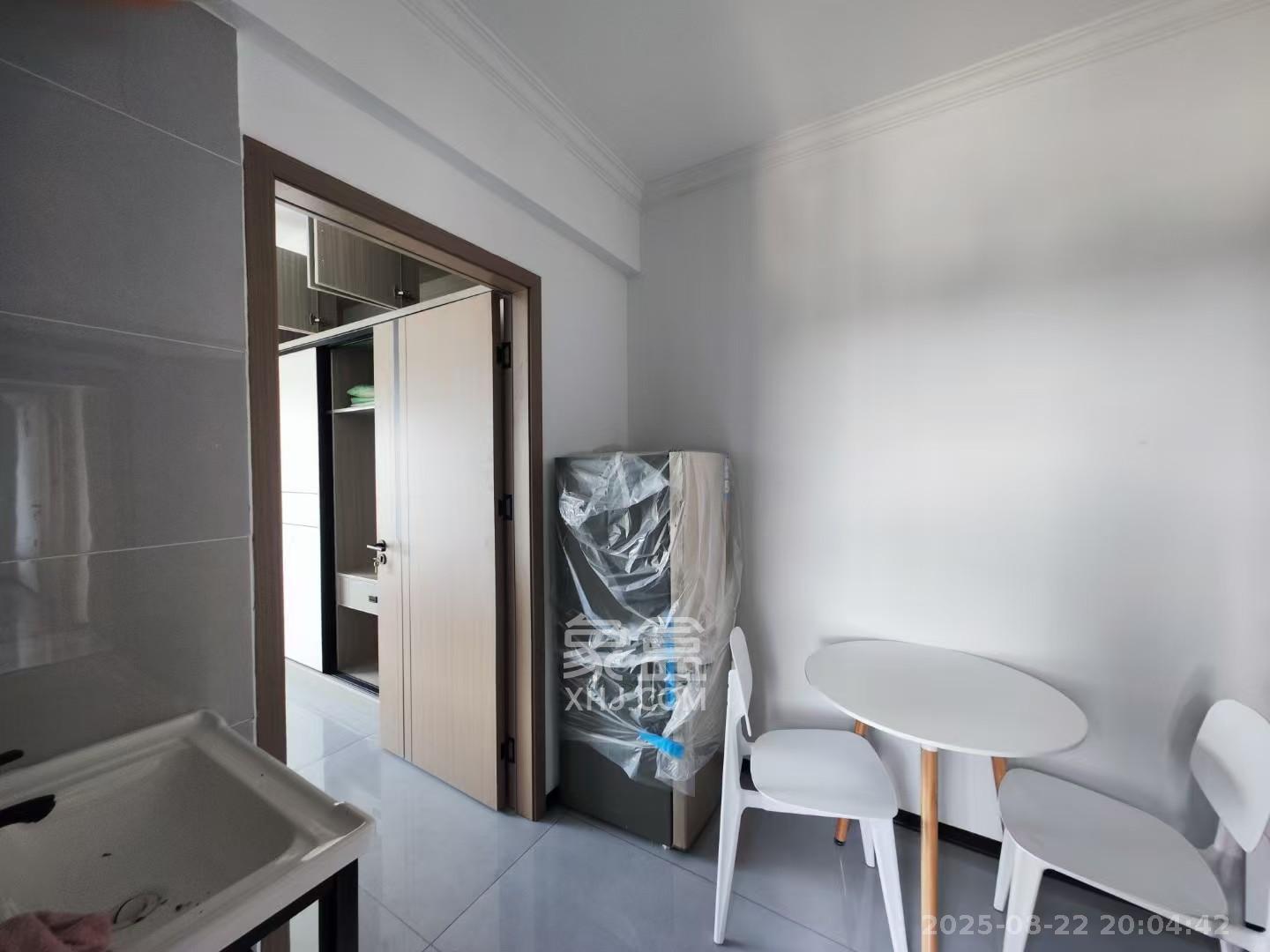 金侨风华府  1室1厅1卫    1500.0元/月 金侨风华府  1室1厅1卫    1500.0元/月室内图