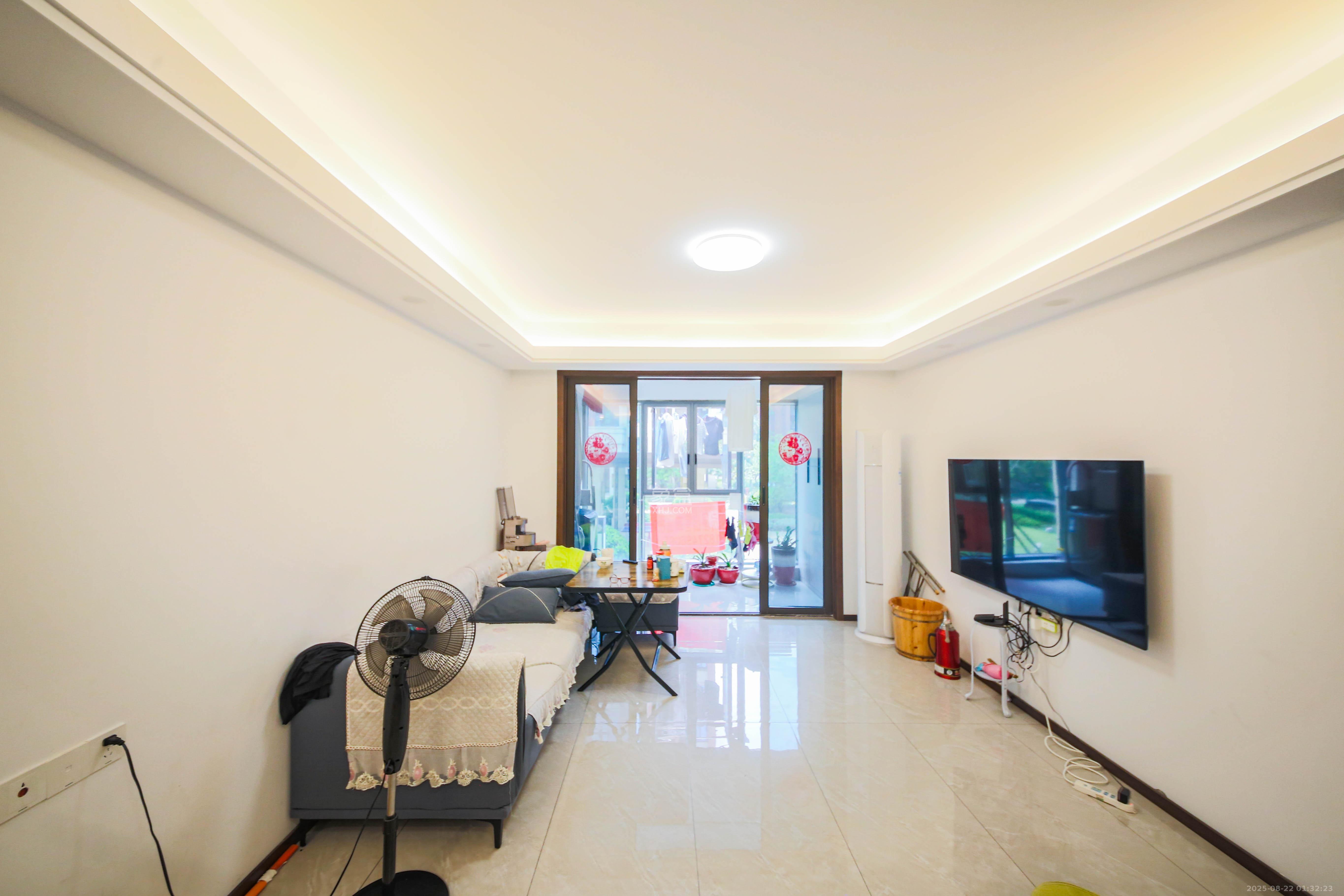 香缇雅苑(鑫远翡丽郡二期)  3室1厅1卫    140.0万 香缇雅苑(鑫远翡丽郡二期)  3室1厅1卫    140.0万客厅