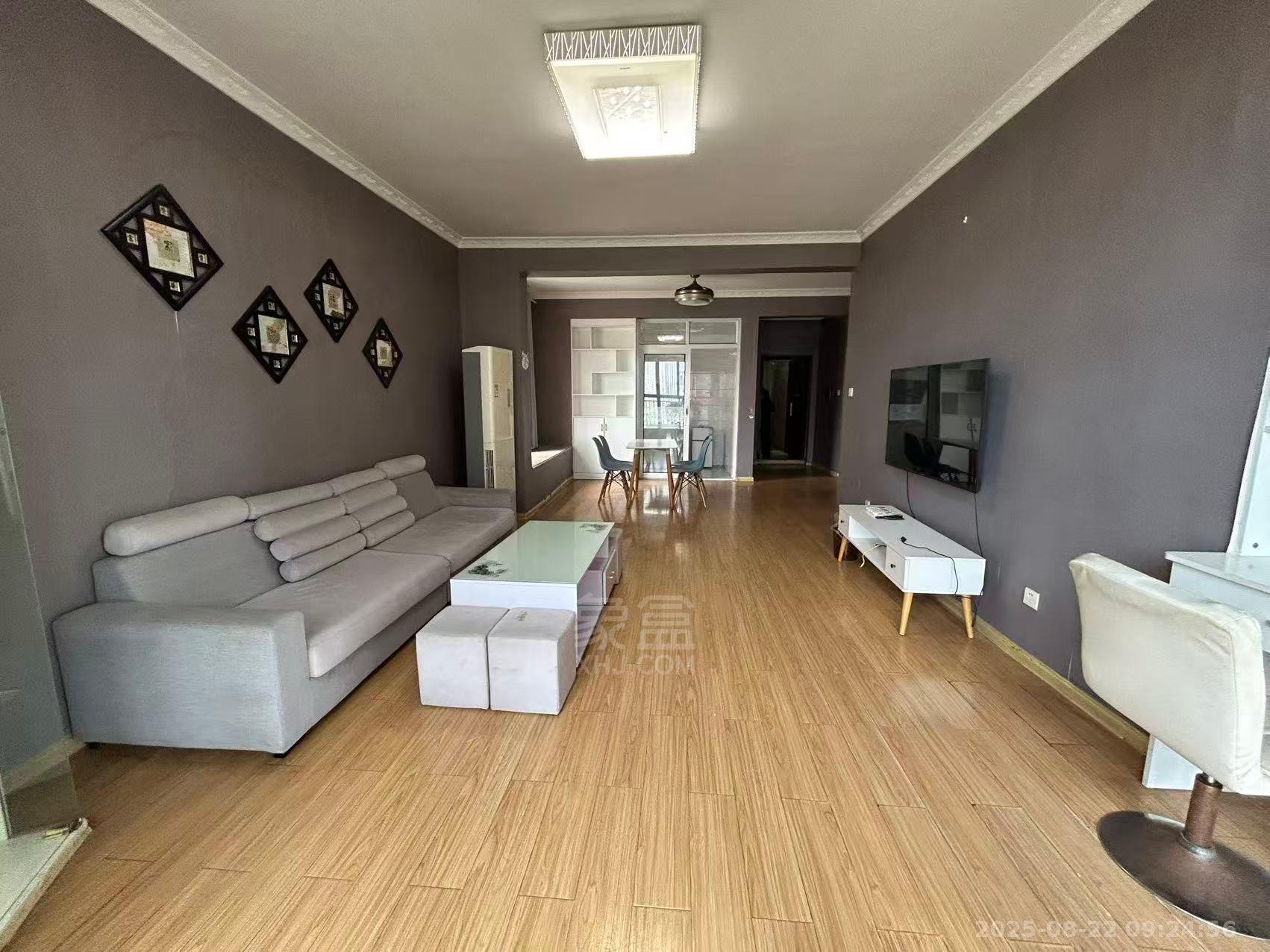 庐山春天早安华晨 3室2厅2卫 1800.0元/月 庐山春天早安华晨 3室2厅2卫 1800.0元/月室内图