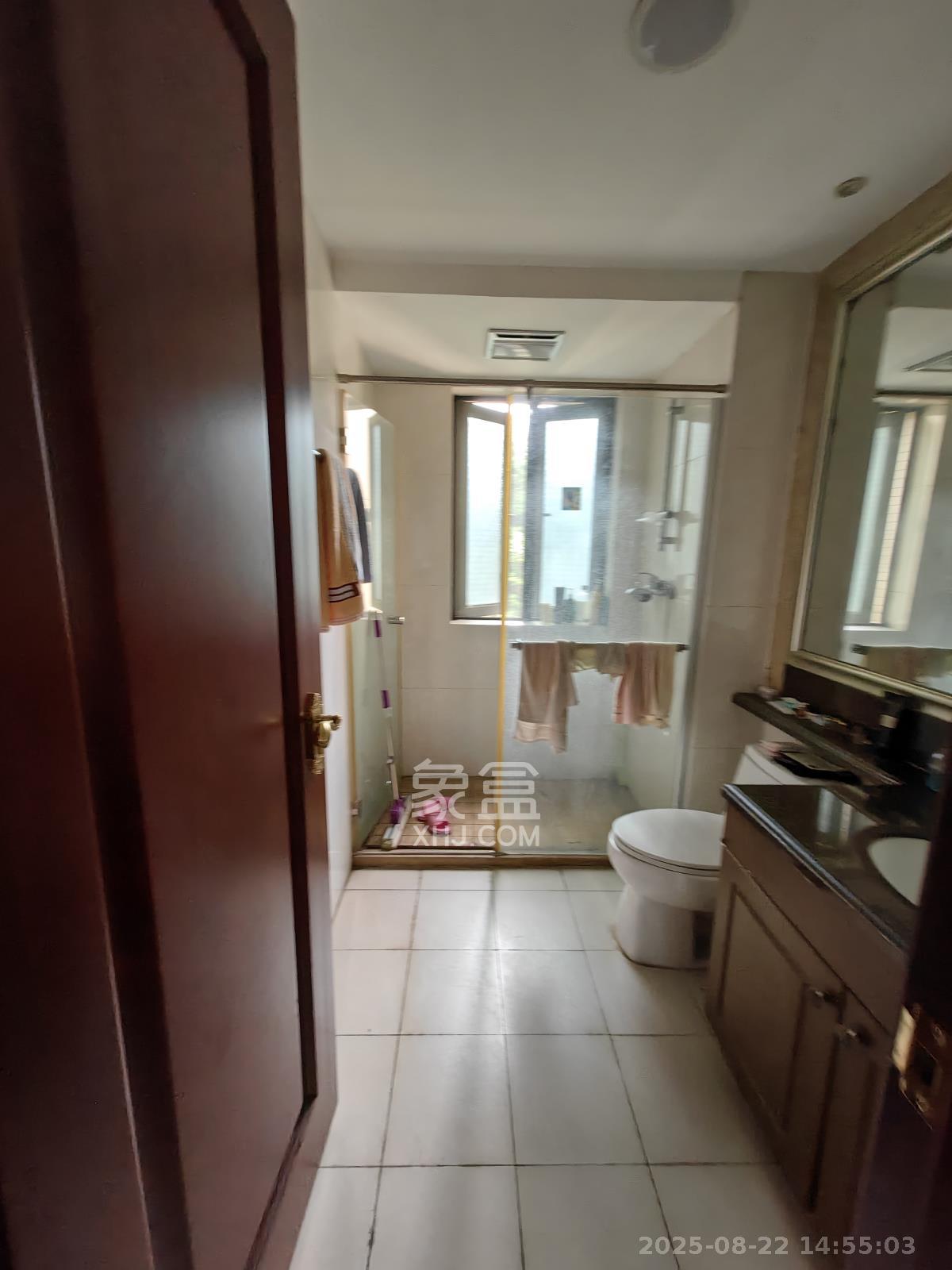 恒大城 4室2厅1卫 2900.0元/月 恒大城 4室2厅1卫 2900.0元/月室内图