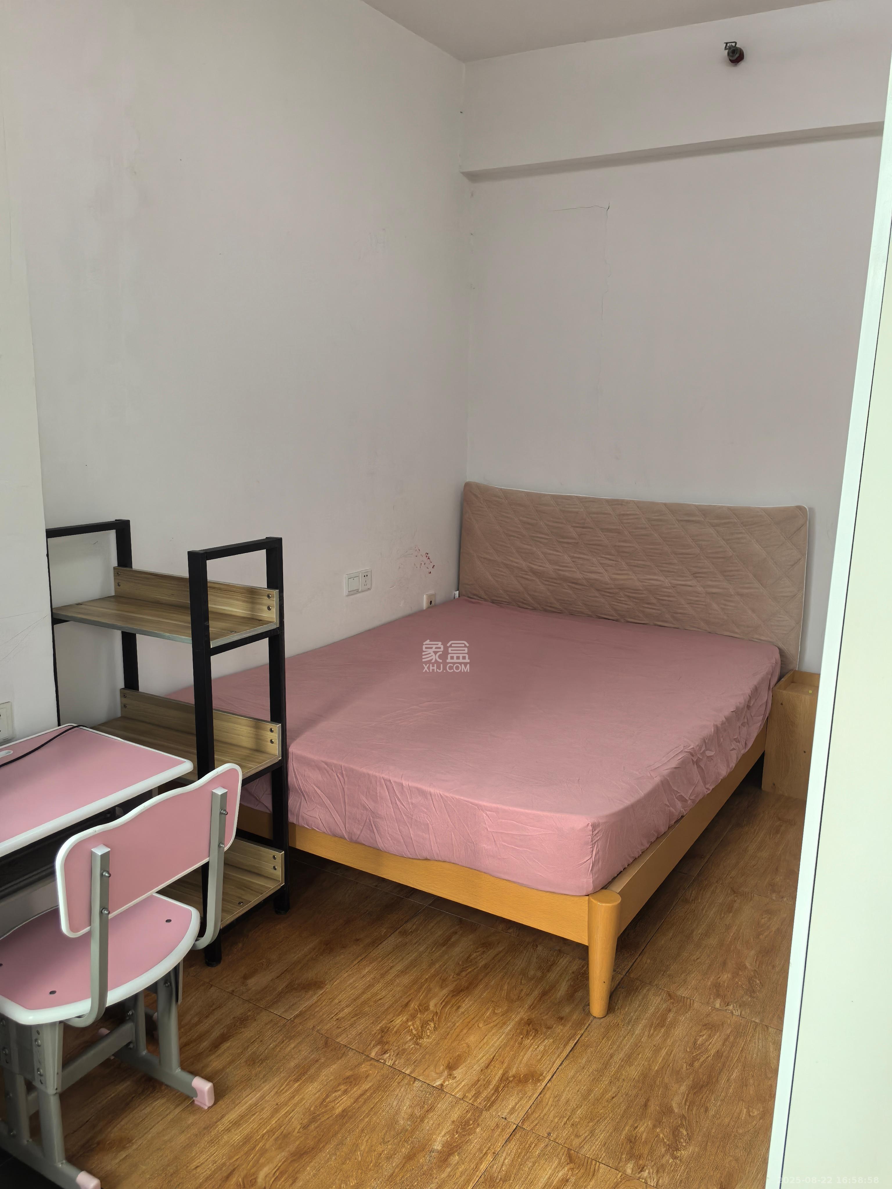 万博汇  2室2厅1卫   2000.00元/月室内图