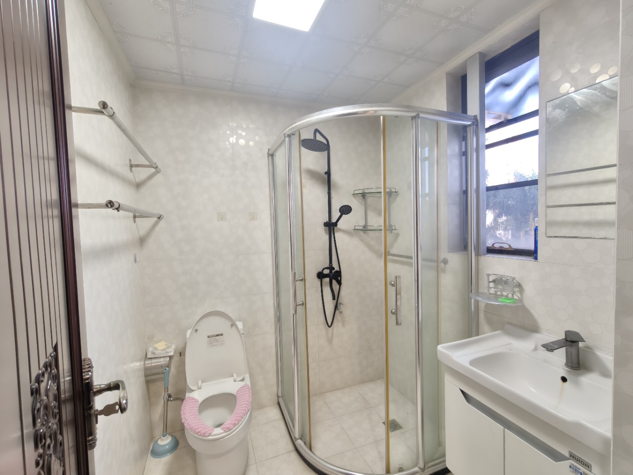 凤凰雅苑  3室2厅2卫   2800.00元/月室内图