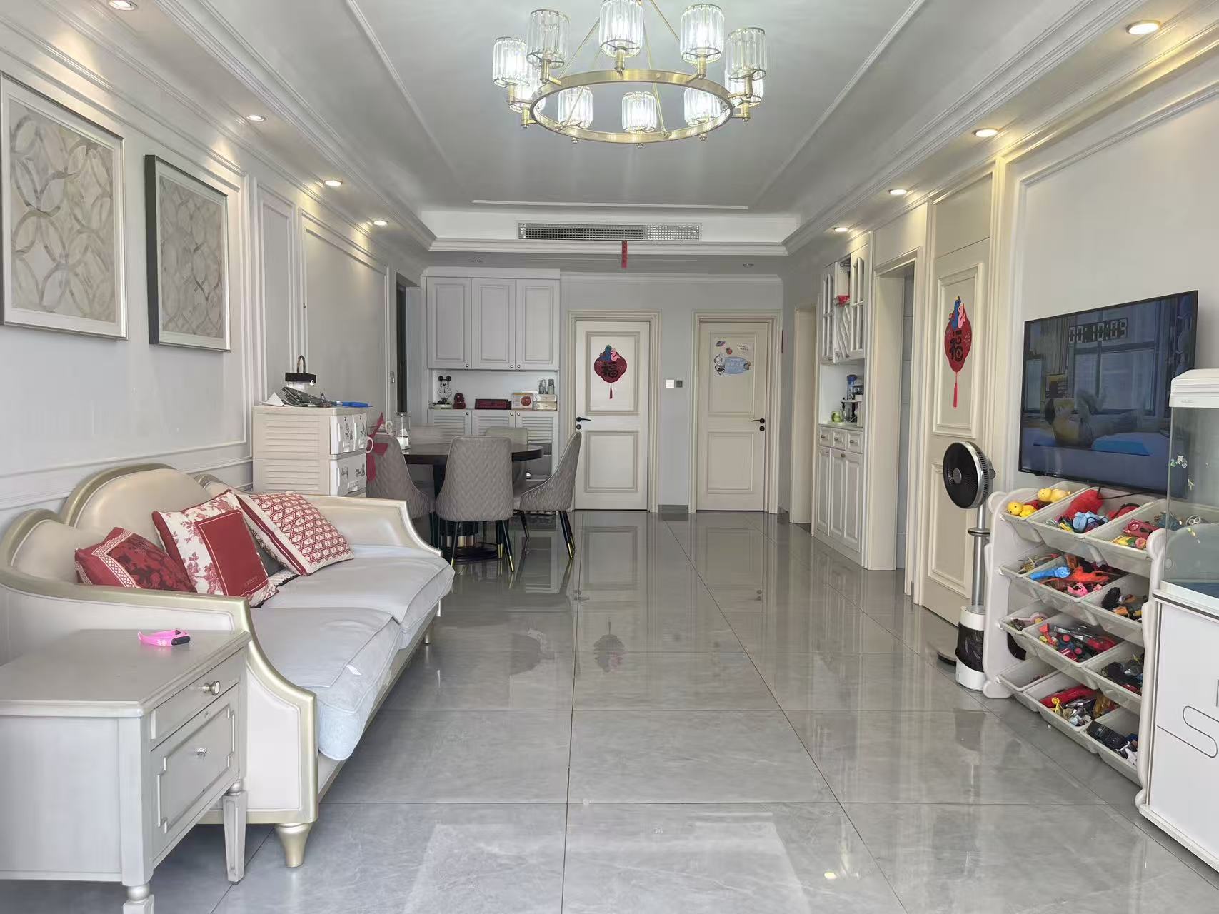 金盘名邸  3室2厅1卫    166.0万 金盘名邸  3室2厅1卫    166.0万